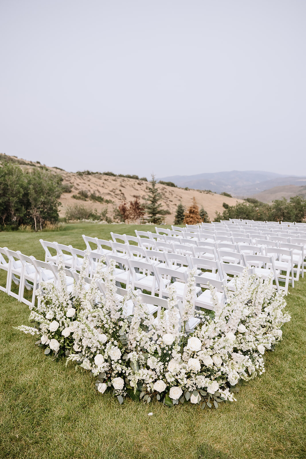 blue-sky-ranch-mountain-summer-utah-wedding-logan-walkerphoto-368L-2005