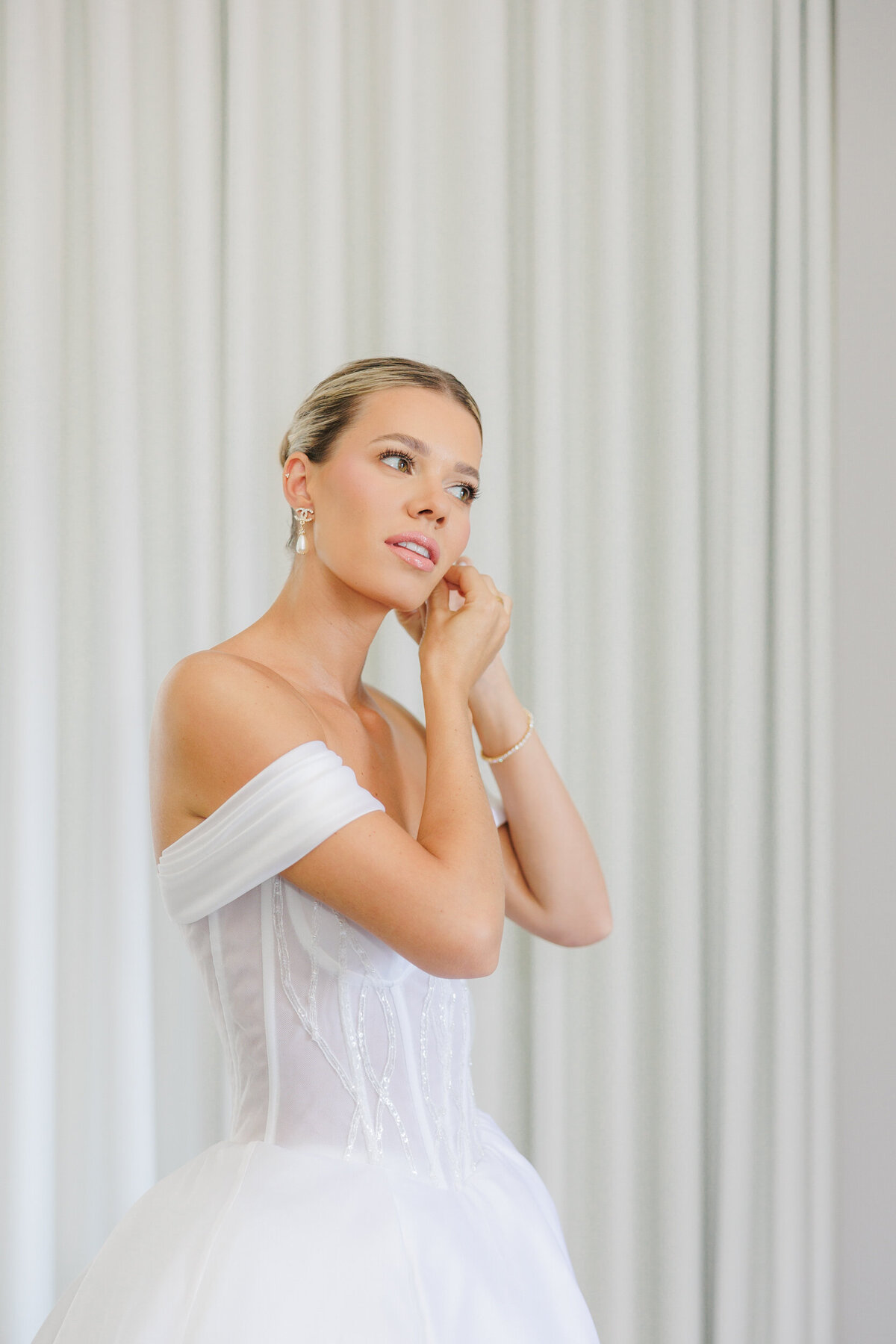 Lexi Benjamin Photography_Waldorf Astoria Chicago Wedding_09.21.24-8