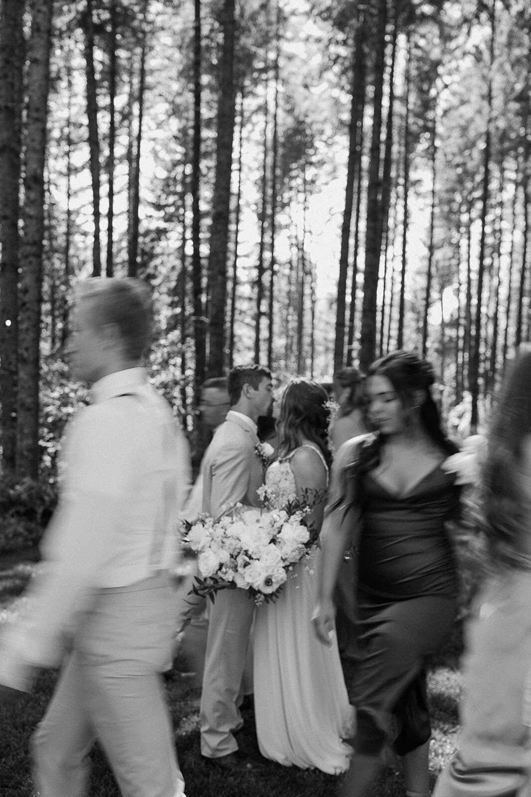 shane-nyah-wedding-party-taylorraephotofilm-33_websize