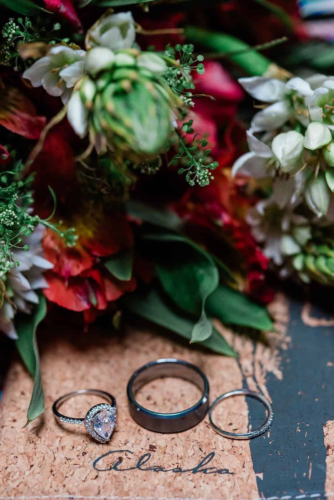 alaska-destination-wedding-location-inspiration-from-a-luxury-elopement-planner