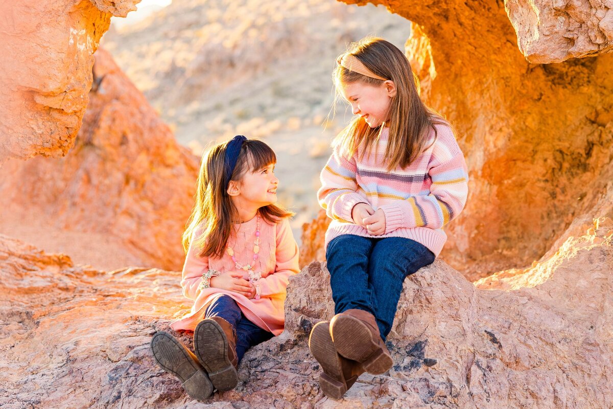 Desert-family-portrait-Aronoff-Photography-1