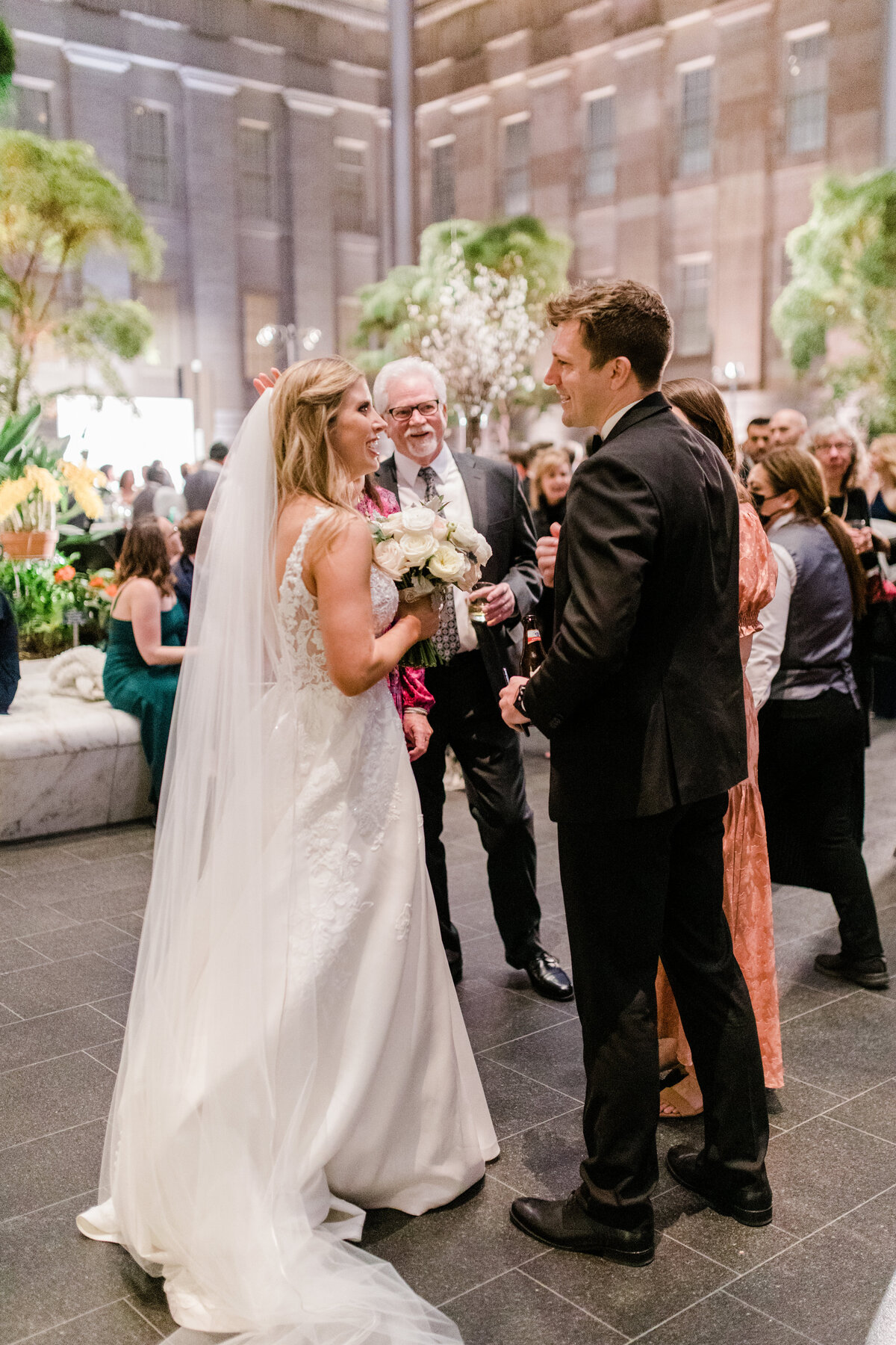 LibbyPeter_National_Portrait_Gallery_Hotel_Washington_Wedding_Washington_DC_VA_MD_Wedding_Photographer_Angelika_Johns_Photography-9653