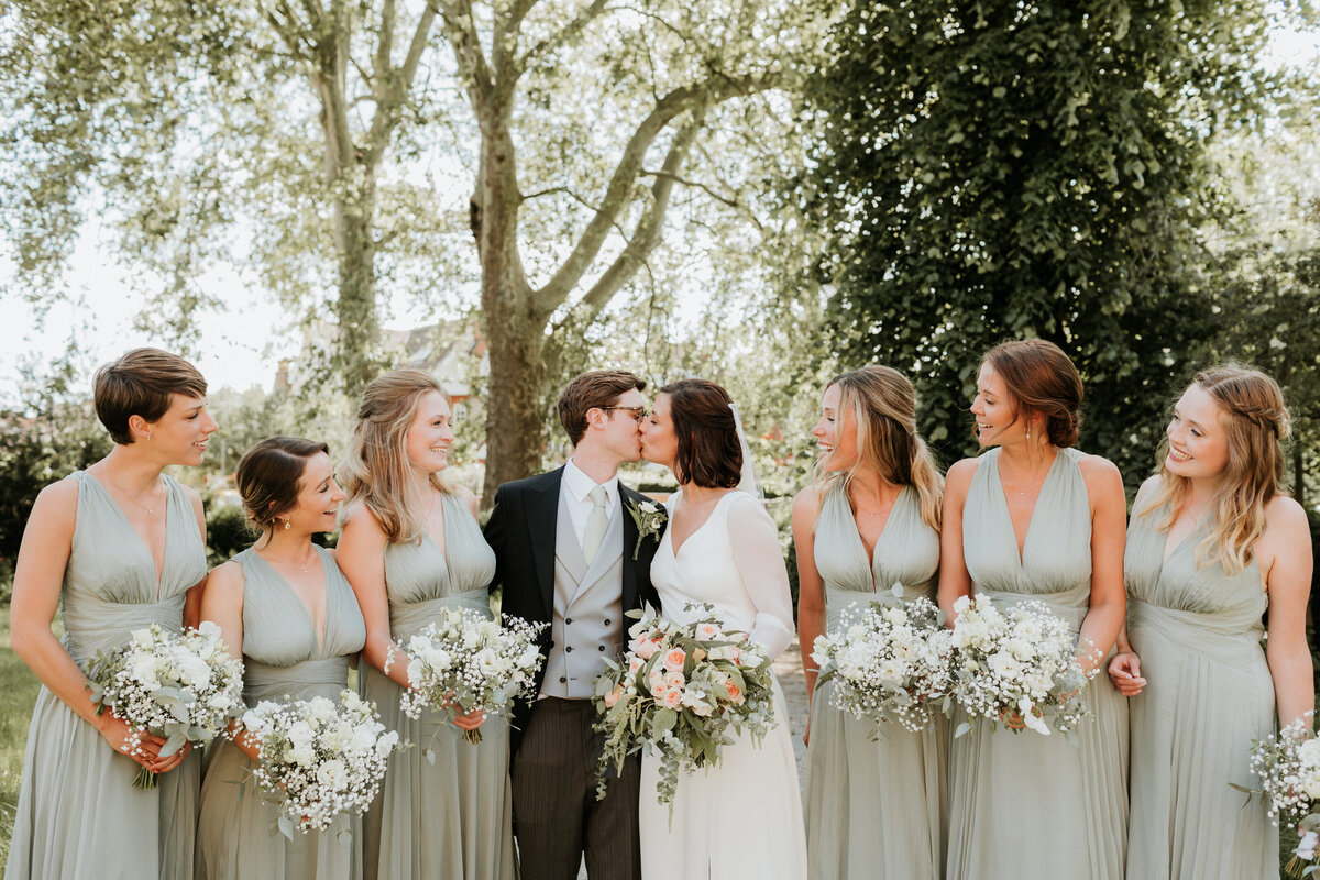 GARDEN_WEDDING_SUMMER_SUNFLOWERS_SURREY_PHOTOGRAPHER_LONDON_WEDDING_0027