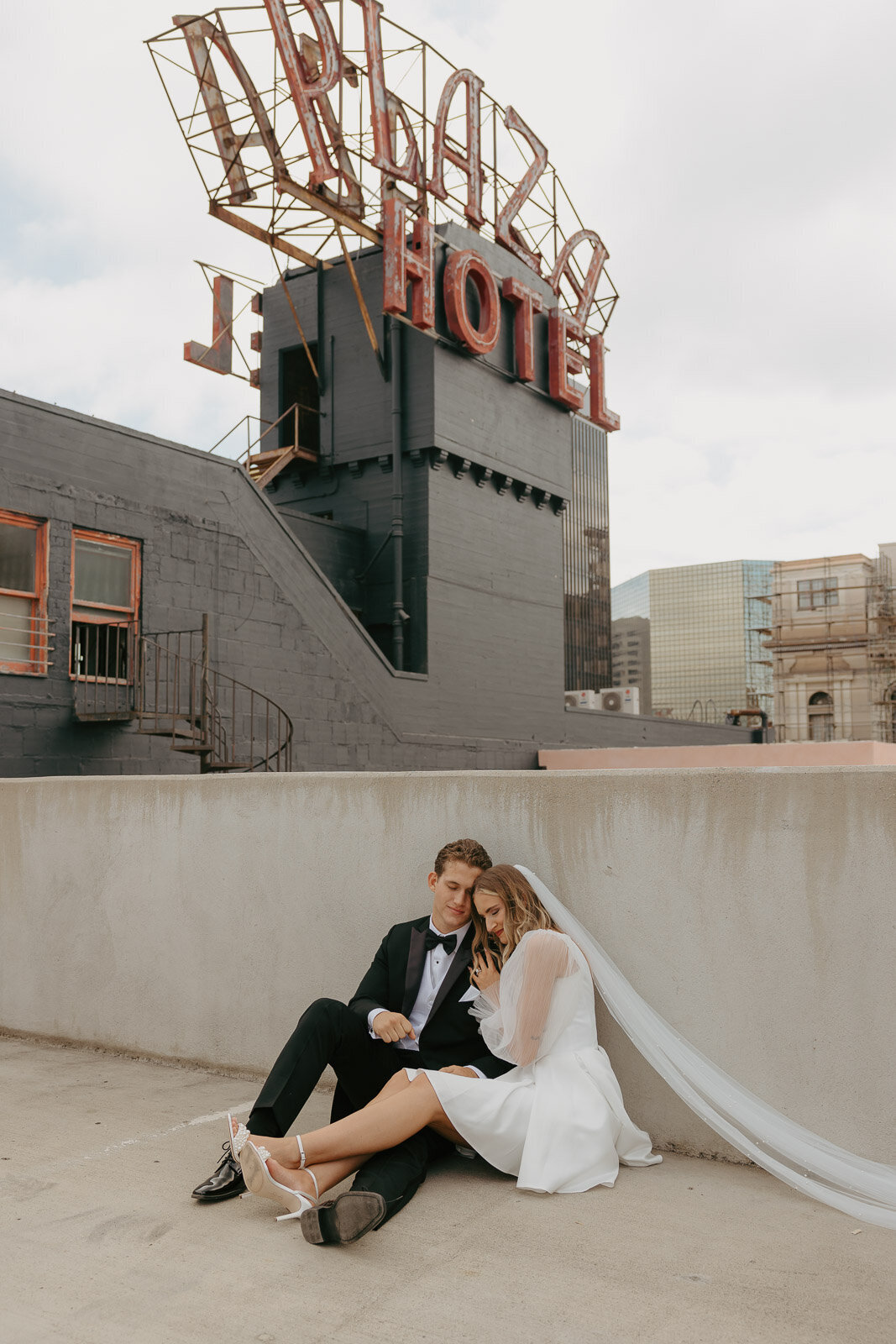 Lexx Creative-Chic-Downtown San Diego-Urban-Courthouse-Elopement-50