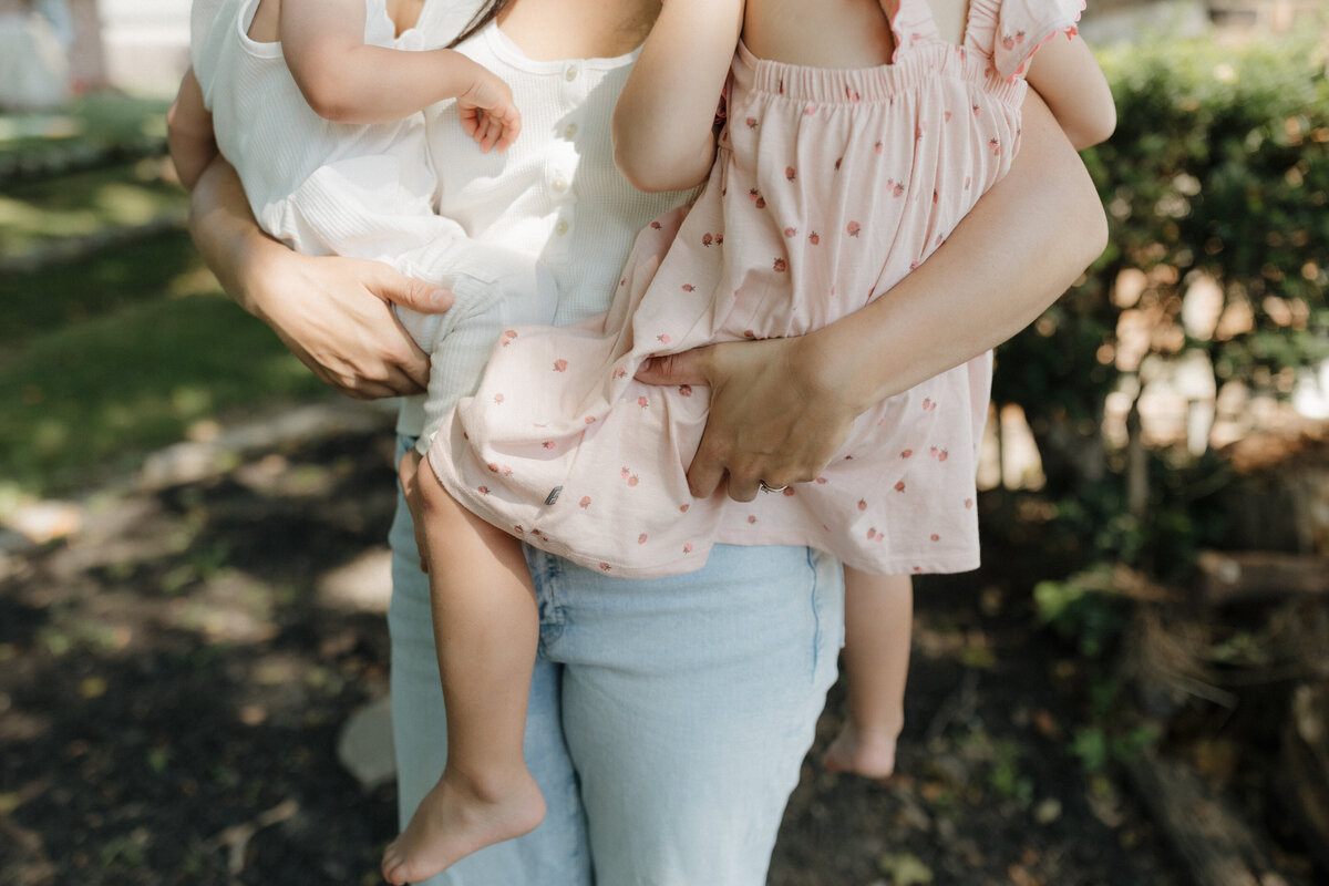 Indianapolis family photography candid mother and child