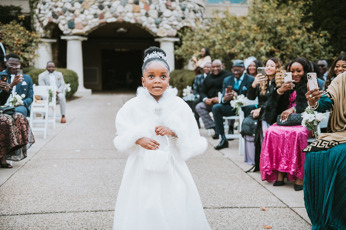 Lake-in-the-hills-wedding-coordinator