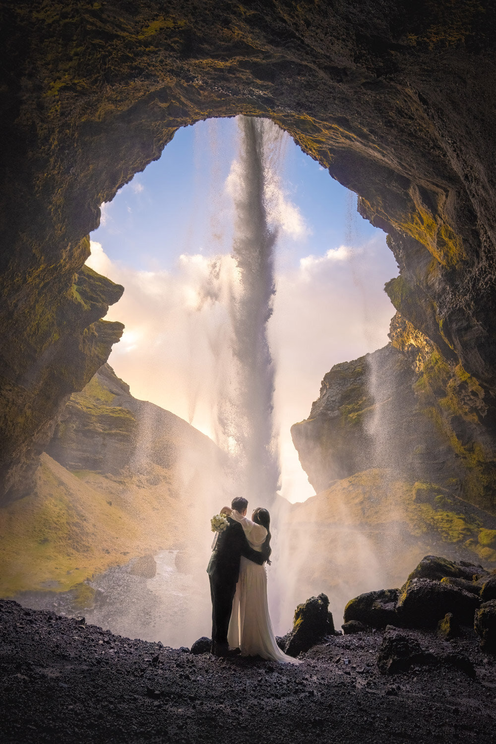 Iceland-waterfall-elopement-wedding