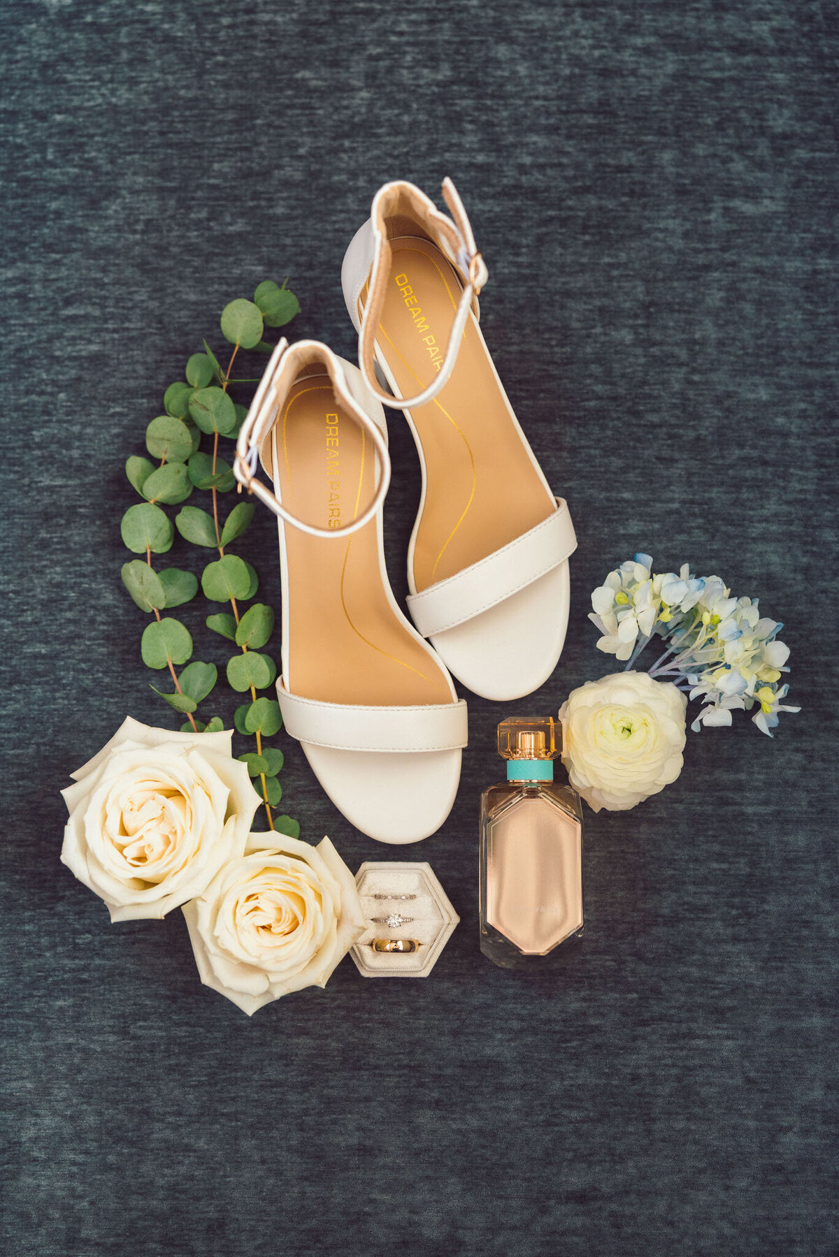 250711-Kelly&Joe-TheHamiltonManor-Wedding-Hamilton-Previews-Web-6