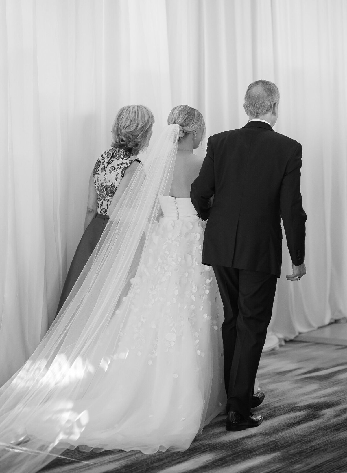 Four Seasons Hotel Seattle Wedding Phyotographer - 38