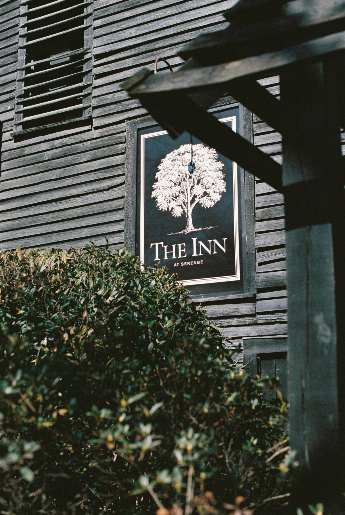 Lizzie Baker Photo _ Kristin & Miller Engagement Session _ Serenbe Engagement Session _ Atlanta Wedding Photographer _ Inn at Serenbe Engagement Session _ East Coast Wedding Photographer-2