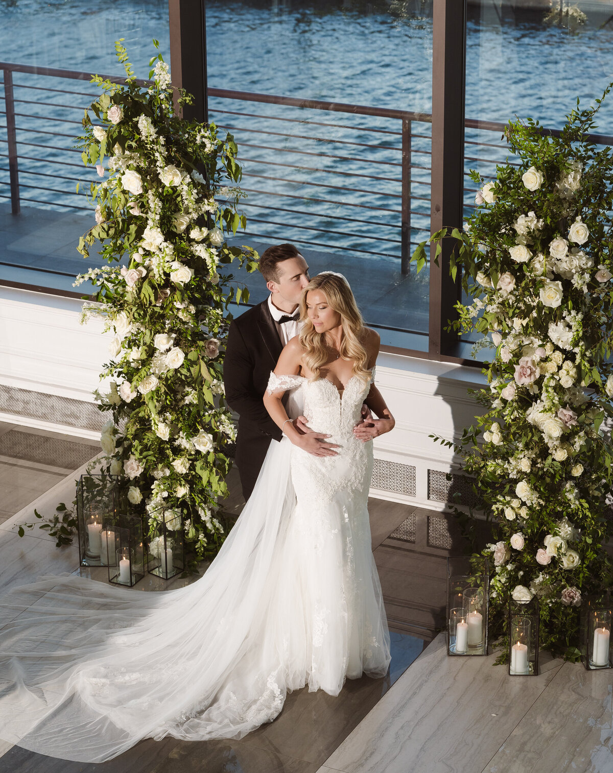 the-best-jersey-city-wedding-photographer-photos-at-hudson-house-by-suess-moments