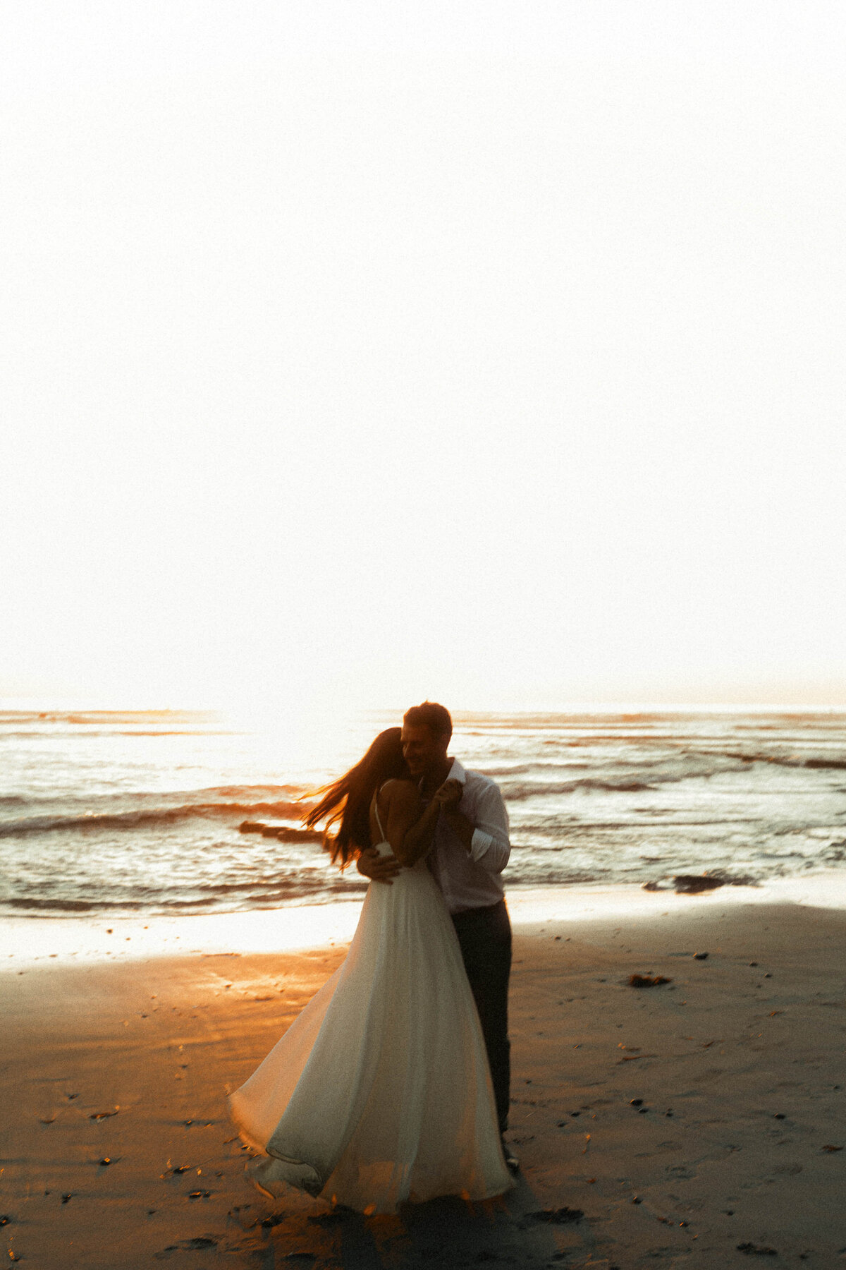 encinitas-wedding-golden-hour-beach