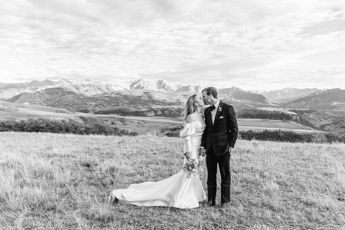 AbieLivesayPhotography-TellurideWeddingPhotographer-SoireeTelluride-TellurideGoldenLedge-MaggieTucker-1304-2