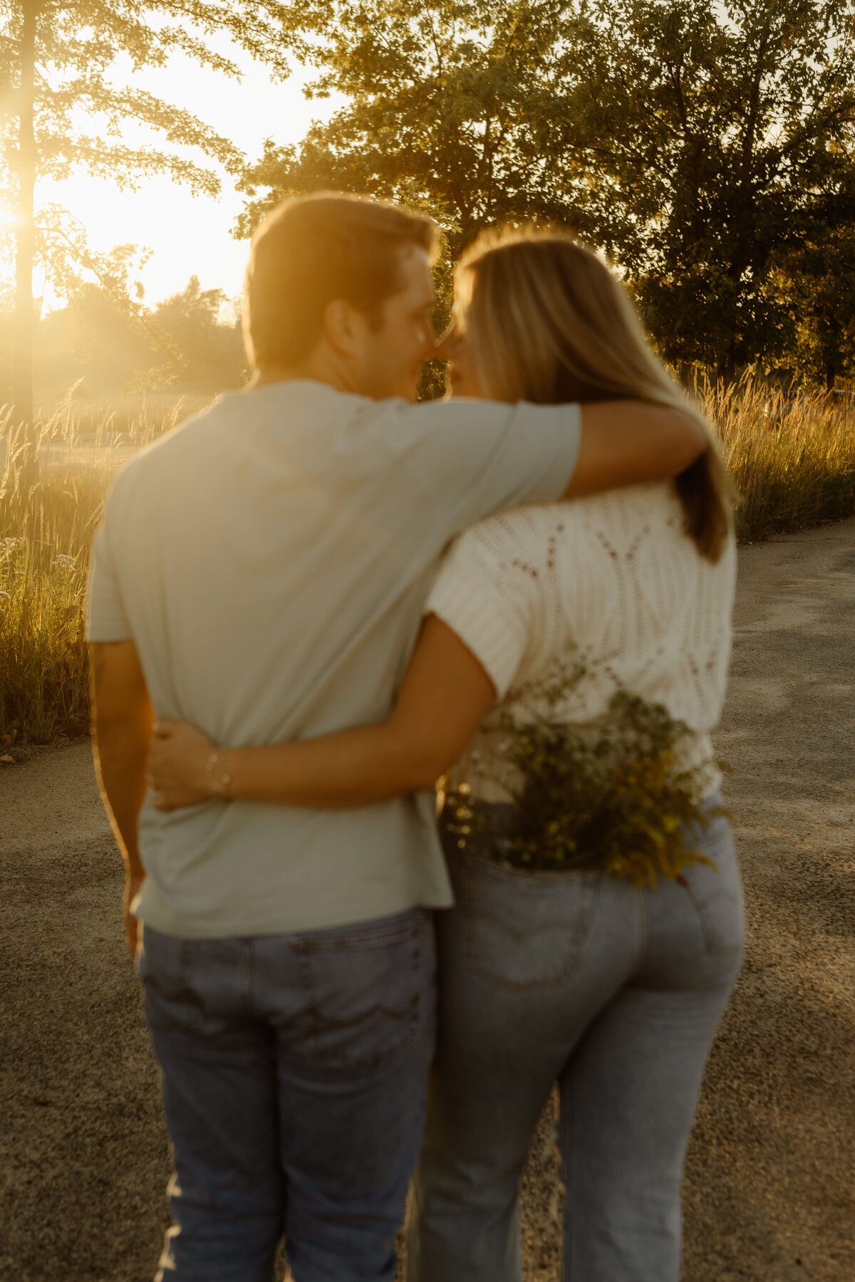 whimsical-wildflower-engagement-27