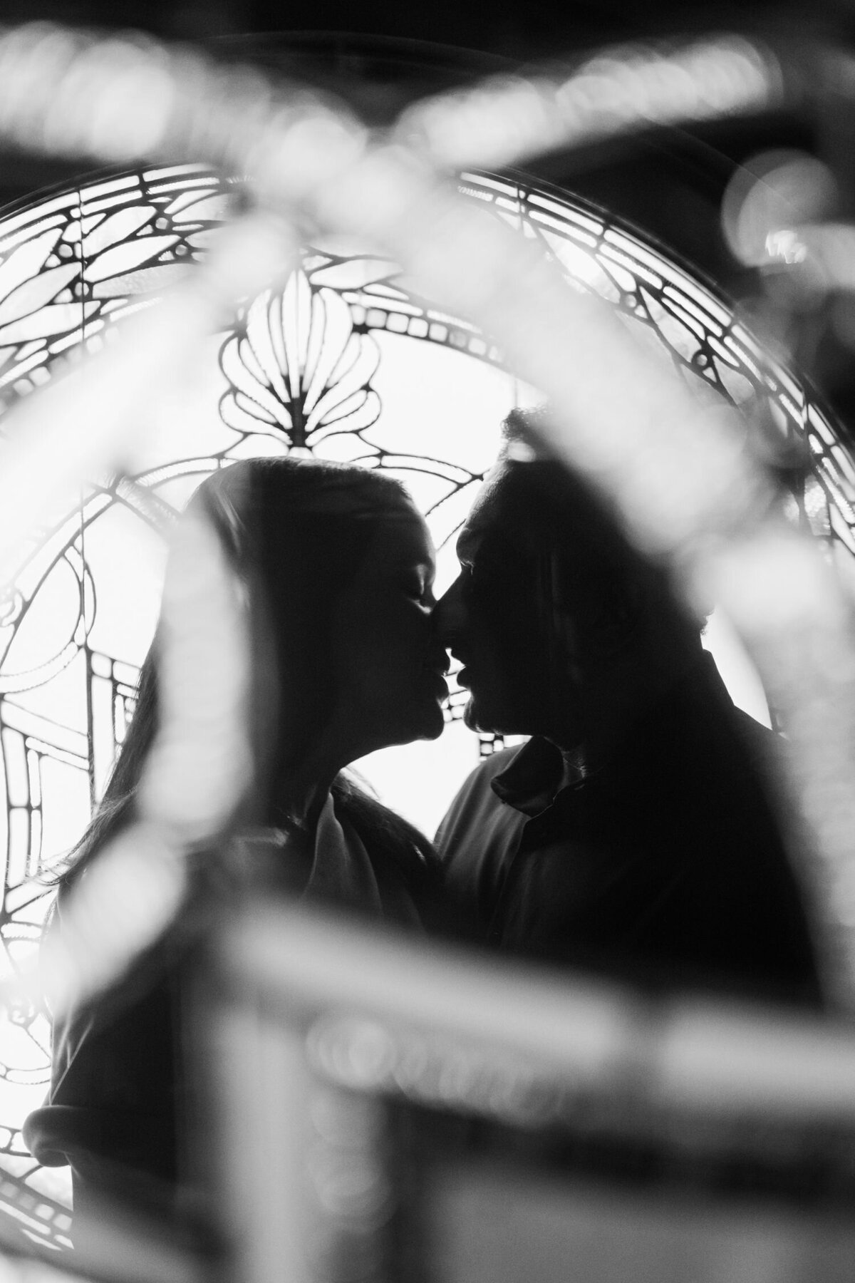 chicago-engagement-photography-artistic-elegance-28