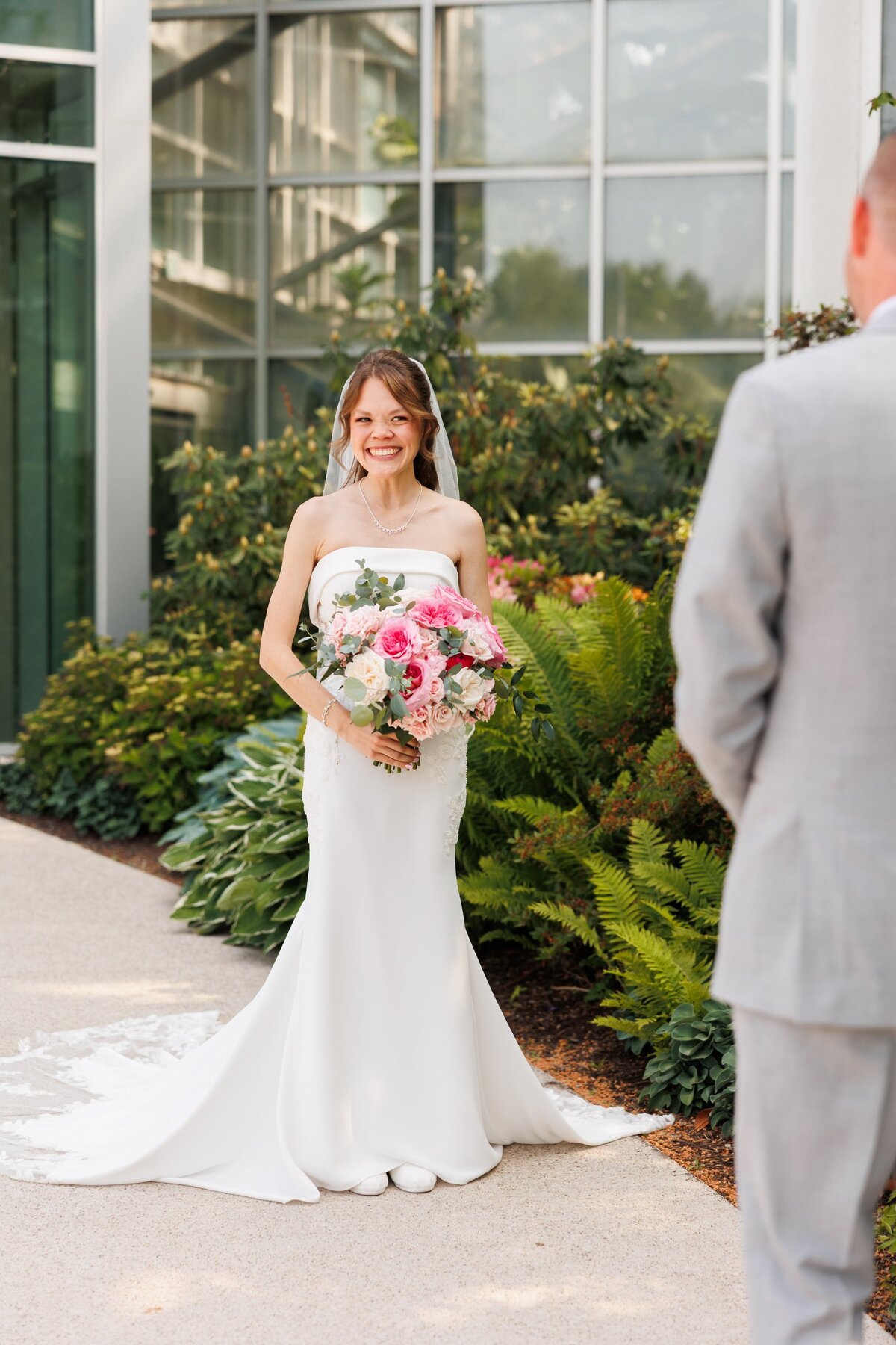 08-grand-rapids-frederik-meijer-garden-wedding