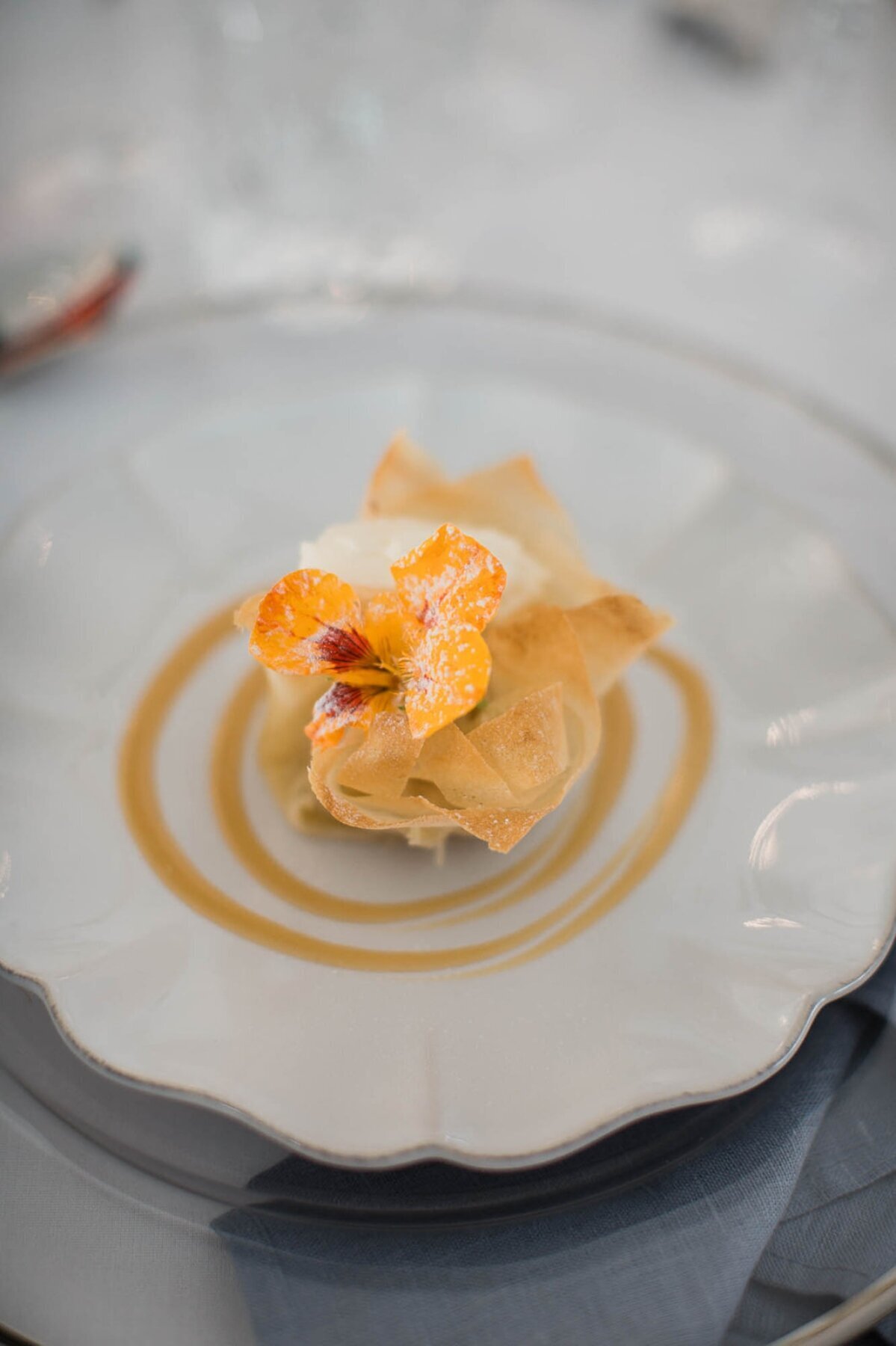 fancy-wedding-dessert