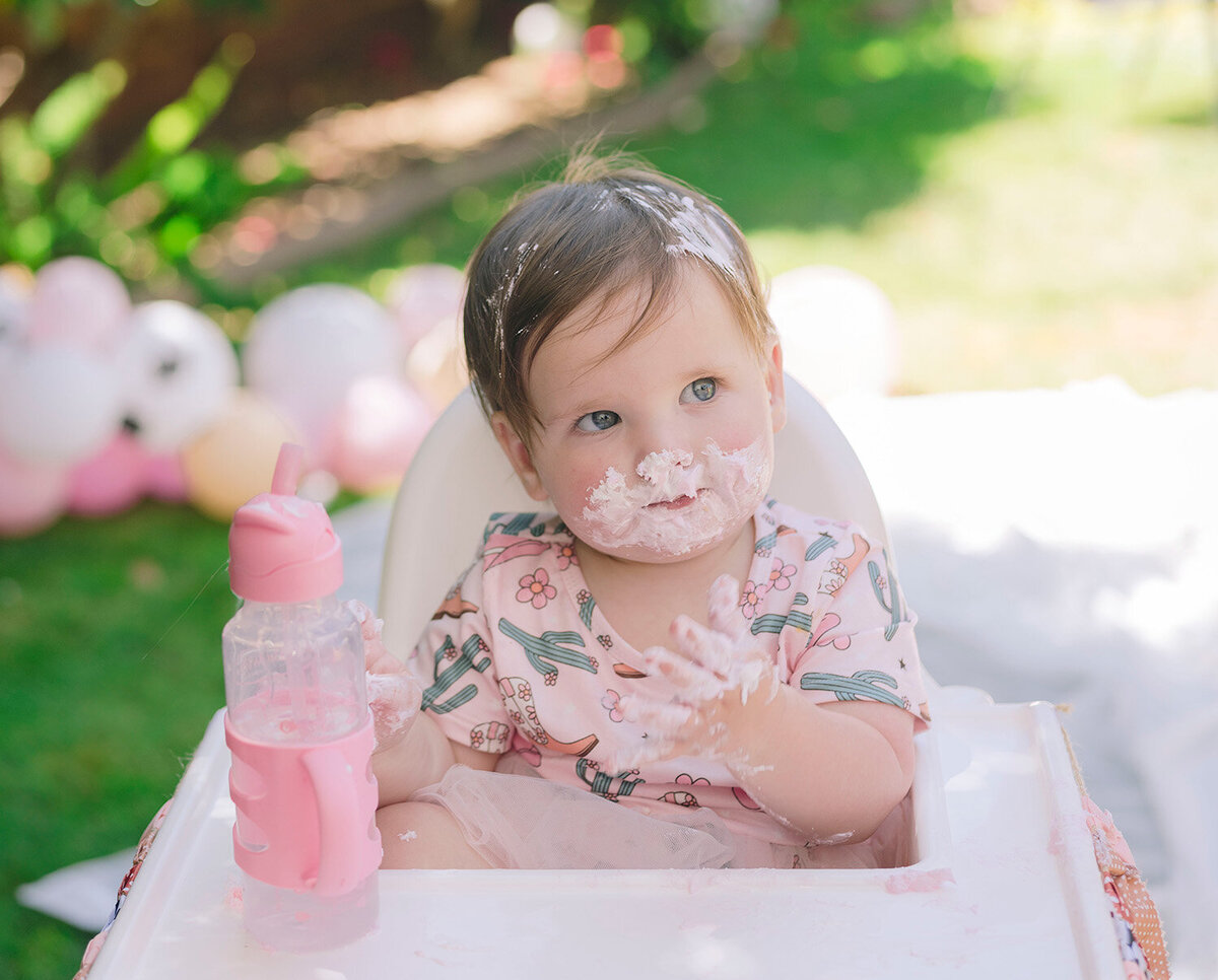 san-francisco-bay-area-first-birthday-party-photographer-baby-girl-cake-on-face