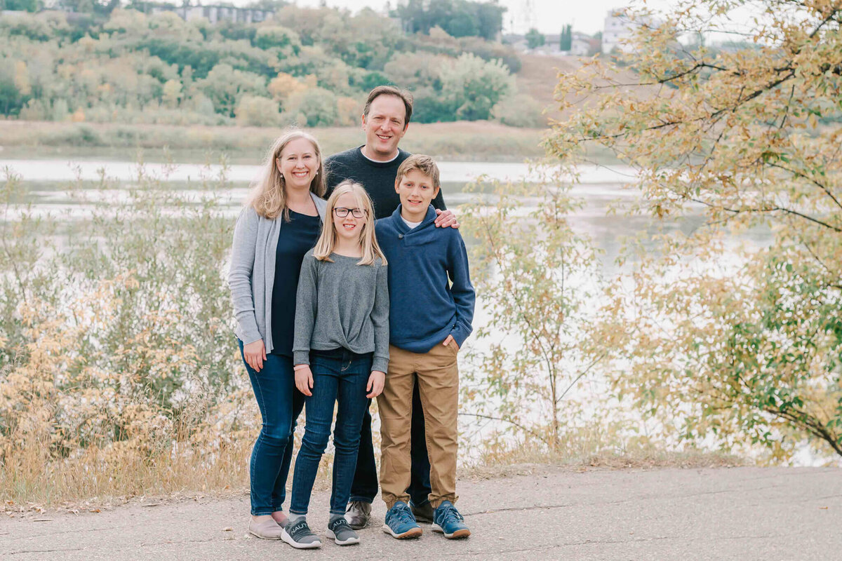 Saskatoon family Photographer (13)