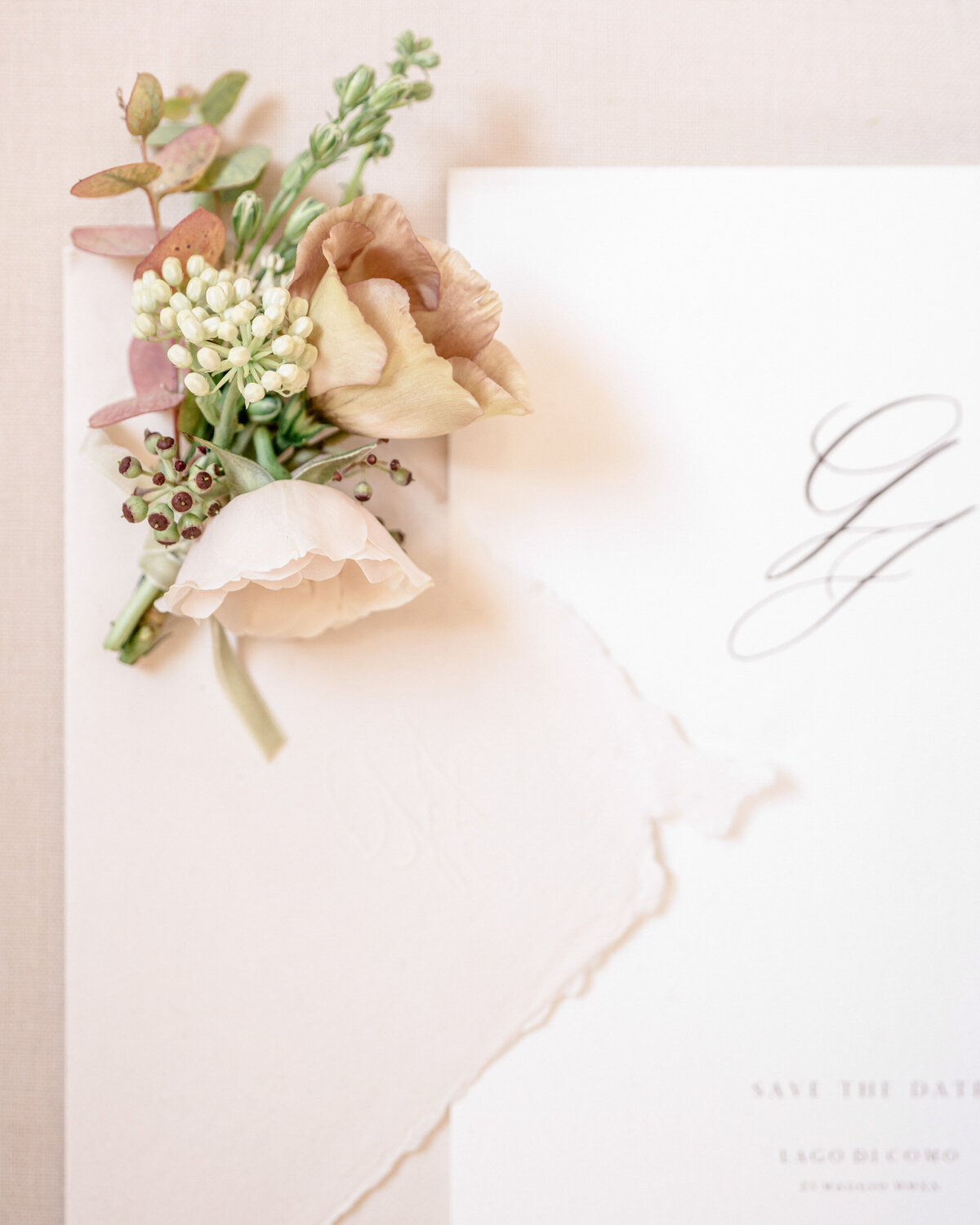 17-Villa-Sola-Cabiati-Wedding-Sationery-Flatlay-peach-Victoria-Amrose-Photography (12)