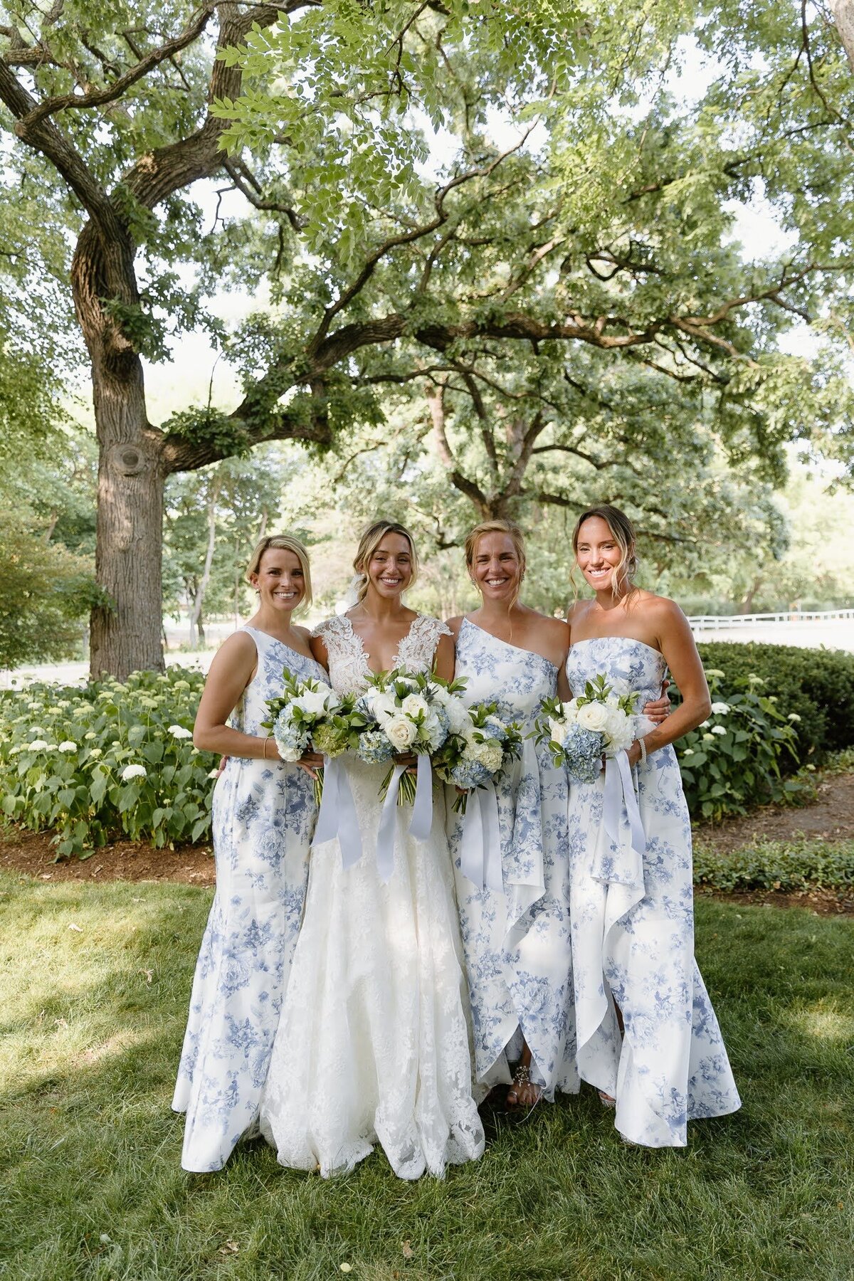 Nichole-Babiez-Photography-Dunham-woods-Geneva-Illinois-Wedding-luxury-editorial-timeless-modern-candid-bride-inspiration-chicago-photographer--52