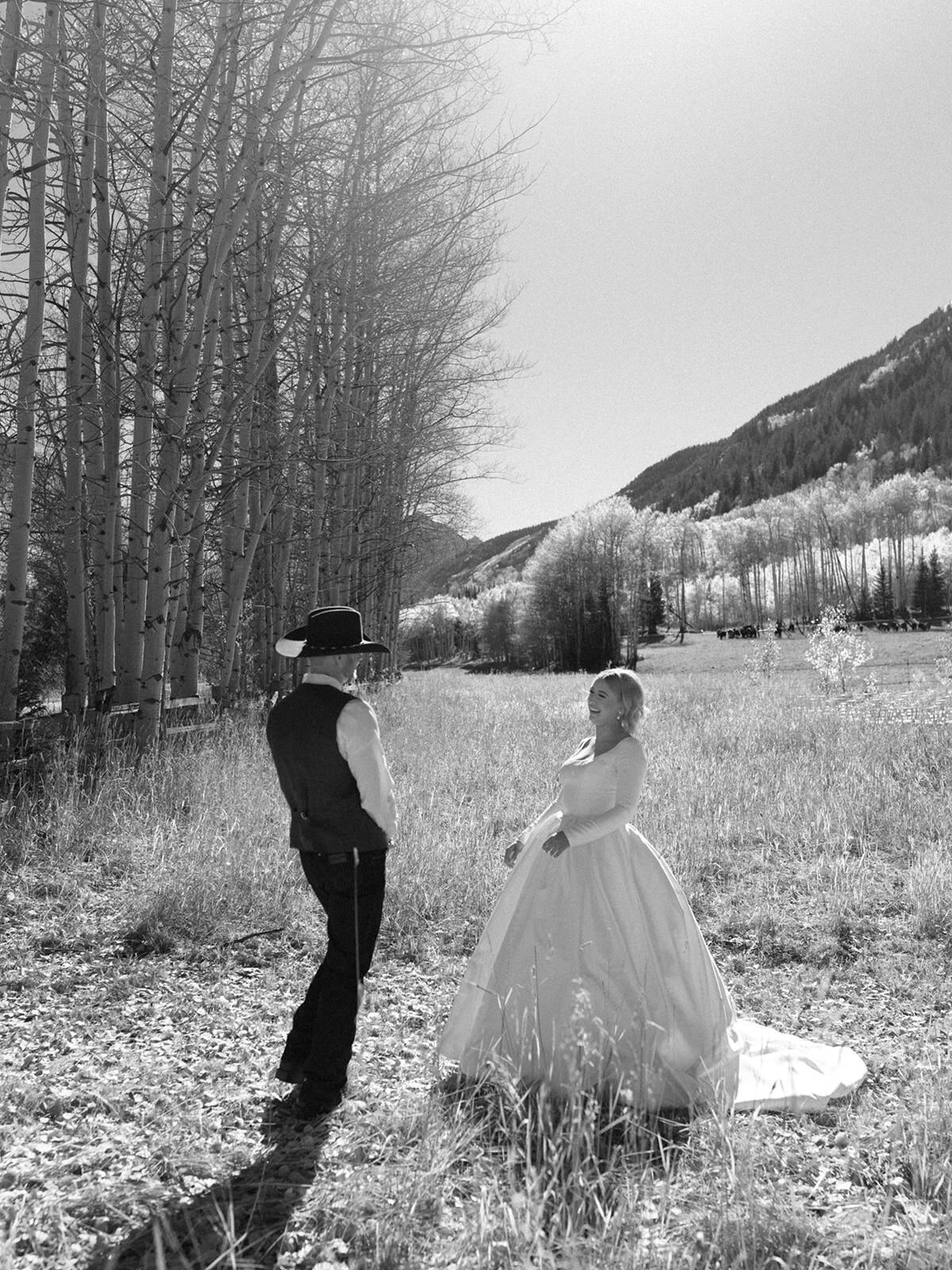 Aspen fall tented wedding at t lazy 7 ranch_RxL-55