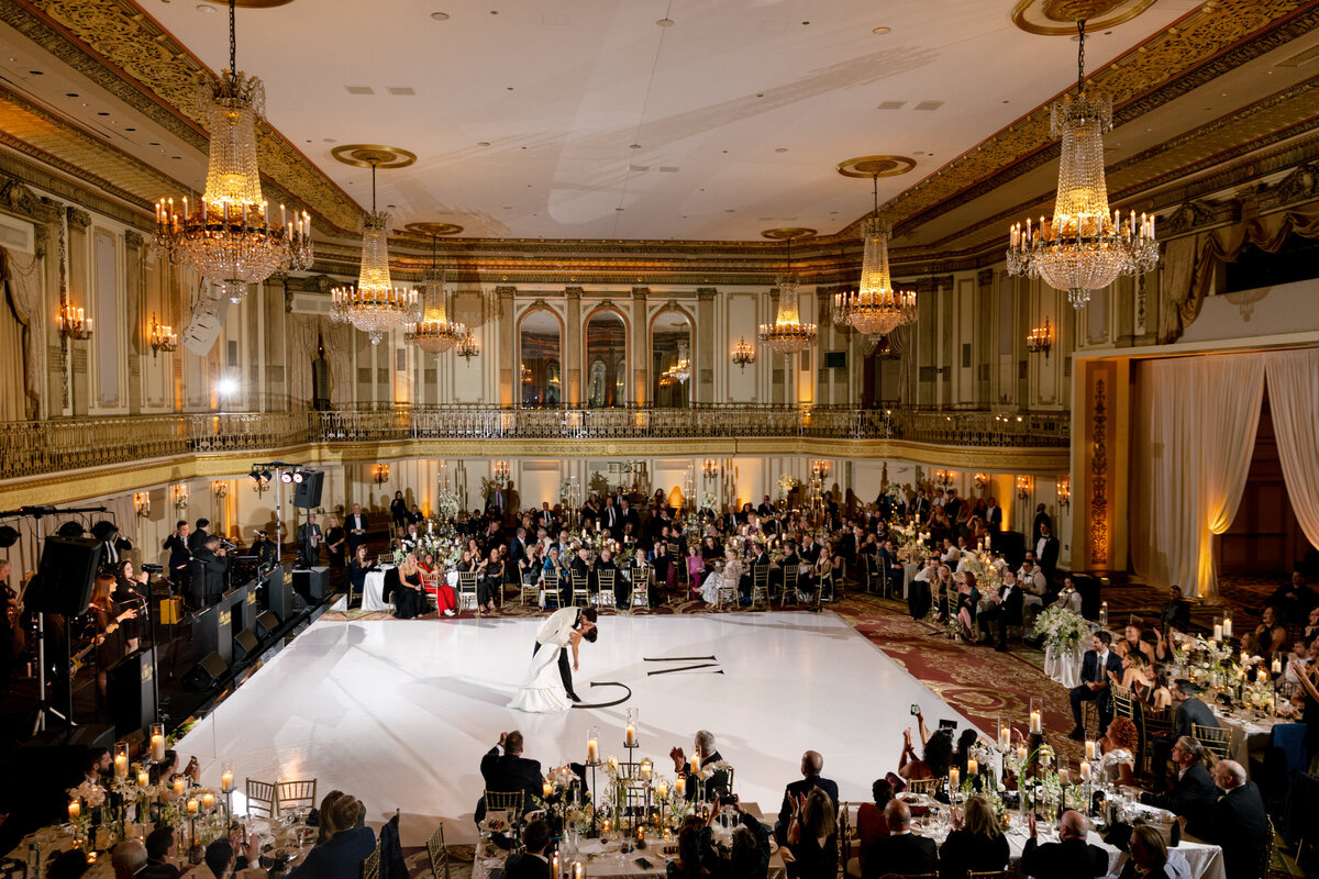 Berlez-Aspen-Avenue-Chicago-Wedding-Photographer-Palmer-House-Celebrate-Planning-Yanni-Design-Dimitra-Shannon-O'Brien-Magazine-Editorial-247