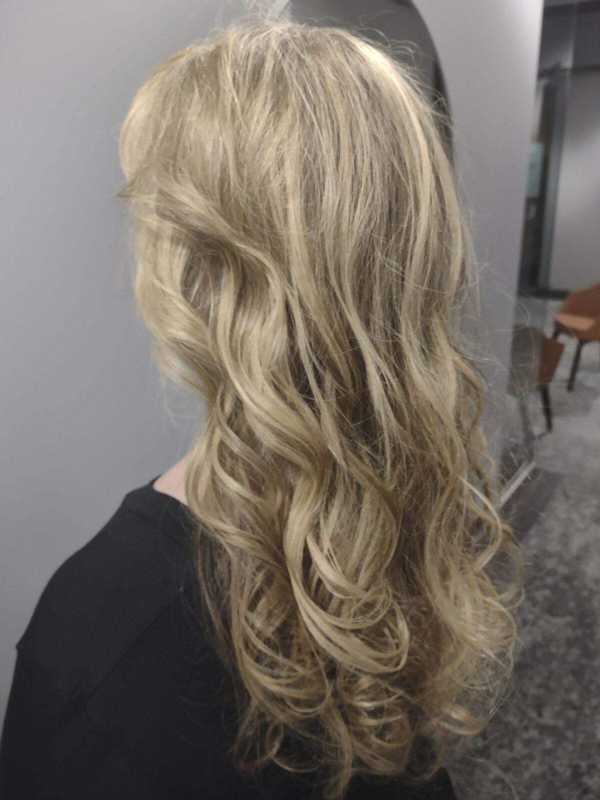 Curly blonde extensions