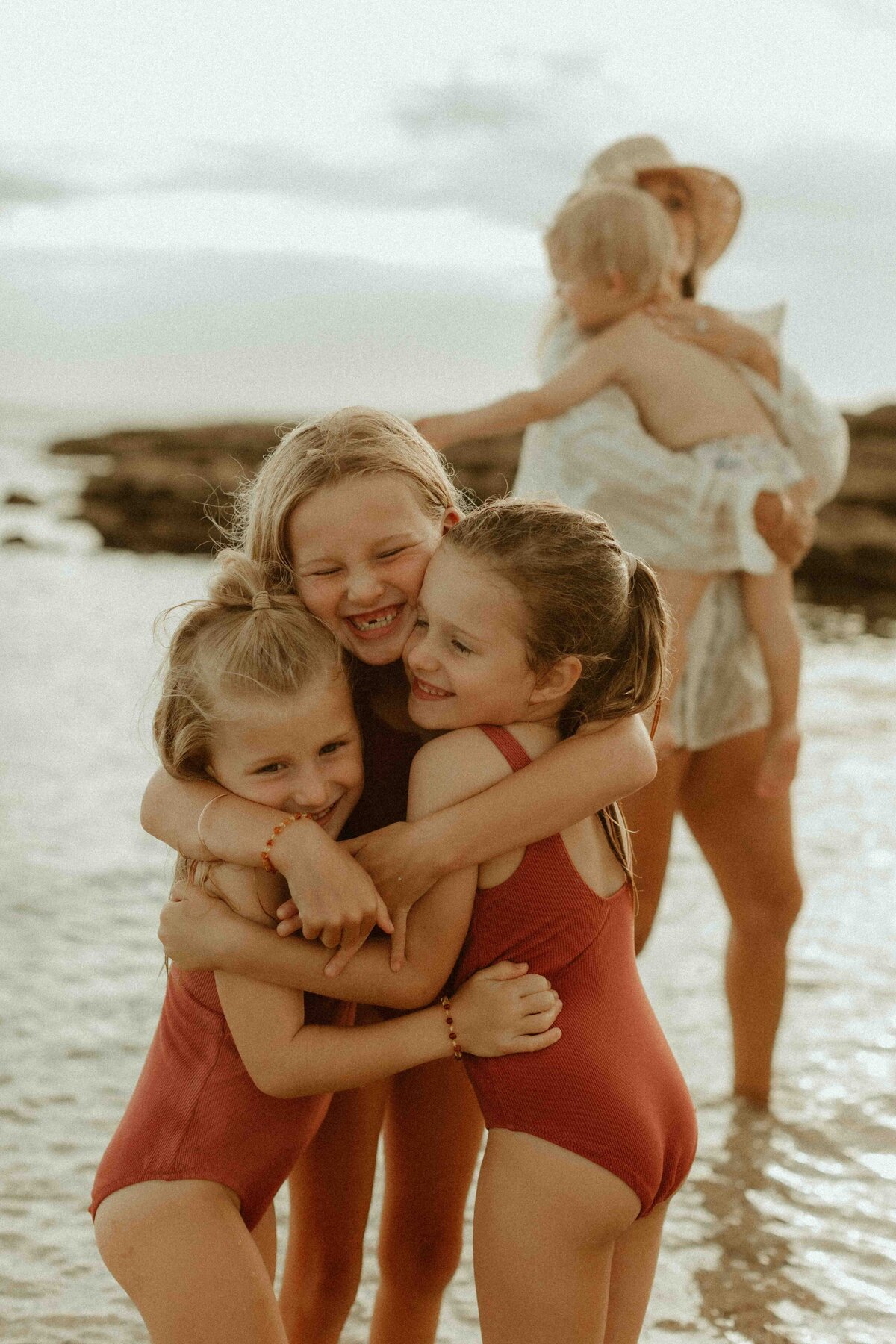 emmawandphotography_bundneena_kurnell_motherhood_sutherlandshirephotographer_cronullaphotographer_motherhood_sydneymotherhoodphotographer_royalnationalpark_familyphotographer_sutherlandshirefamilyphotographer_cronullafamilyphotographer_beachshoot_beachfamilysession