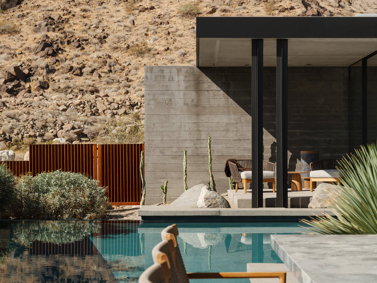 Palm Springs architect designed indoor outdoor living area in Desert Palisades.