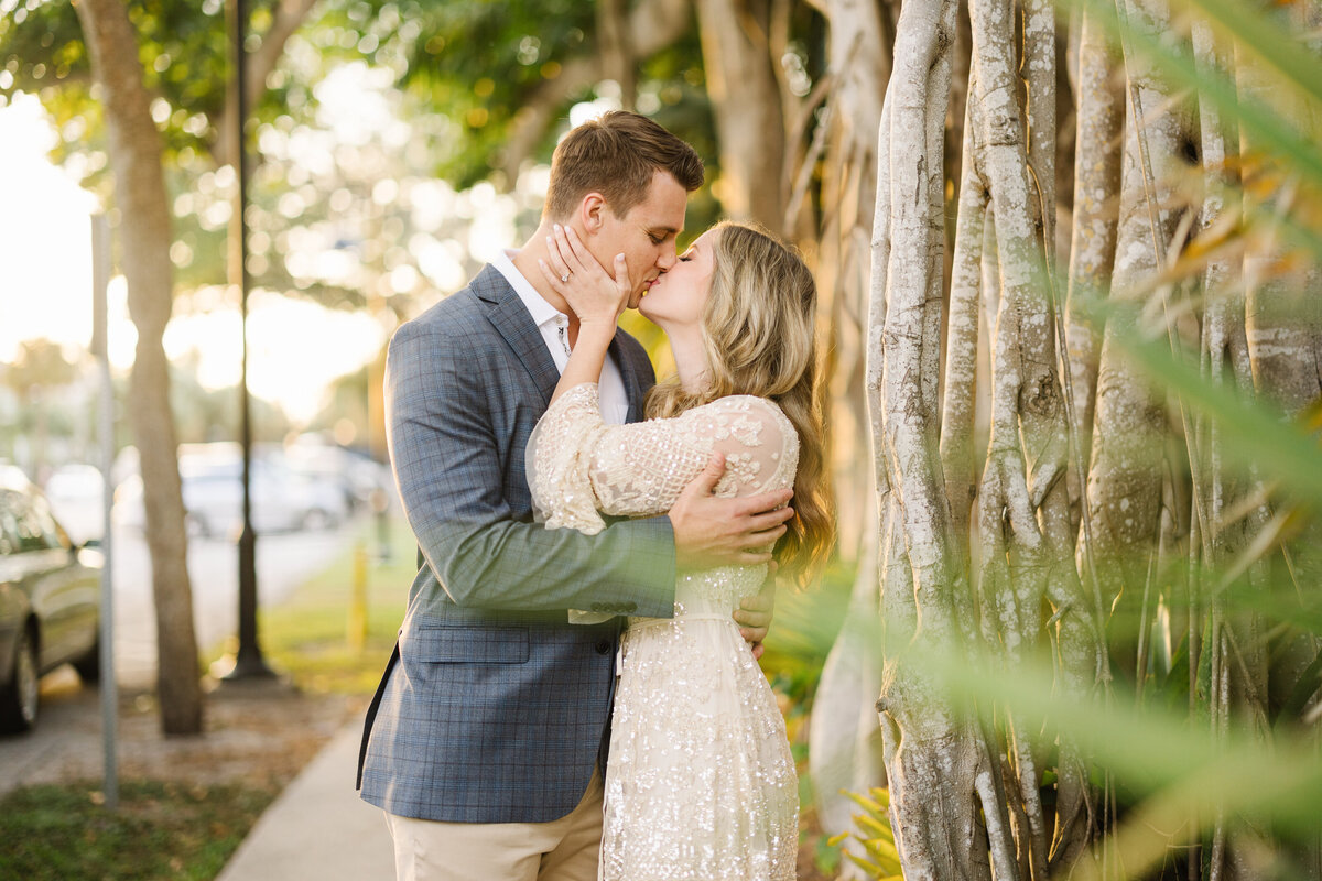 29 Naples-Florida-Luxury-Engagement-Session-Downtown-Naples