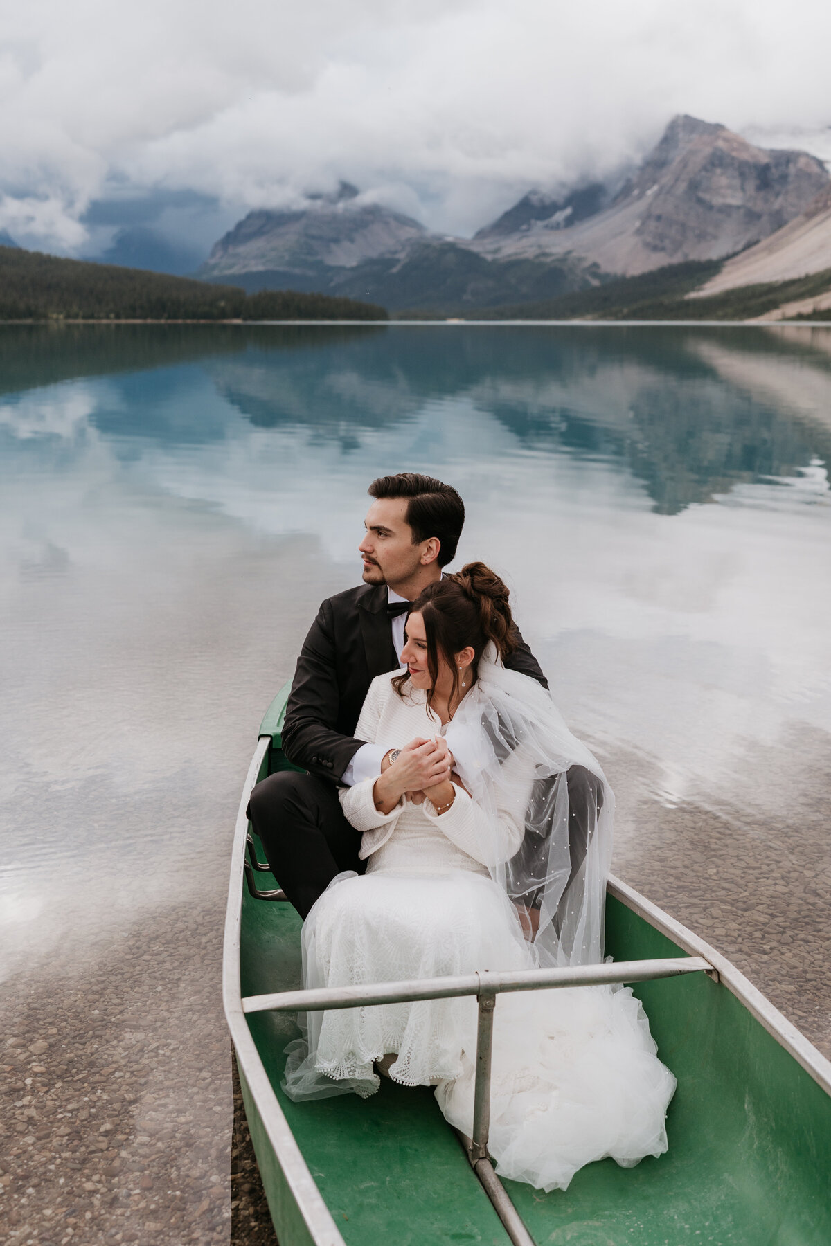 bow-lake-banff-elopement-photographer-elope-wilder-7