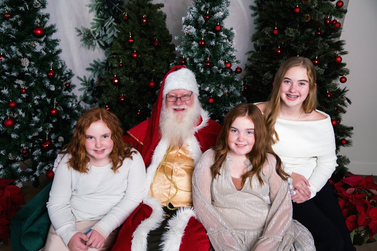 Snoqualmie_WA_Santa_Portraits_2162