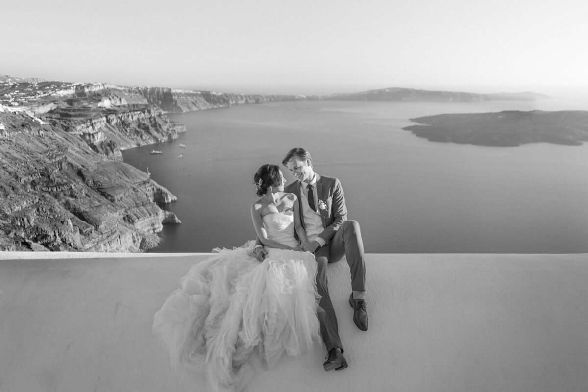 modern Minimalist for intimate wedding in santorini Greece