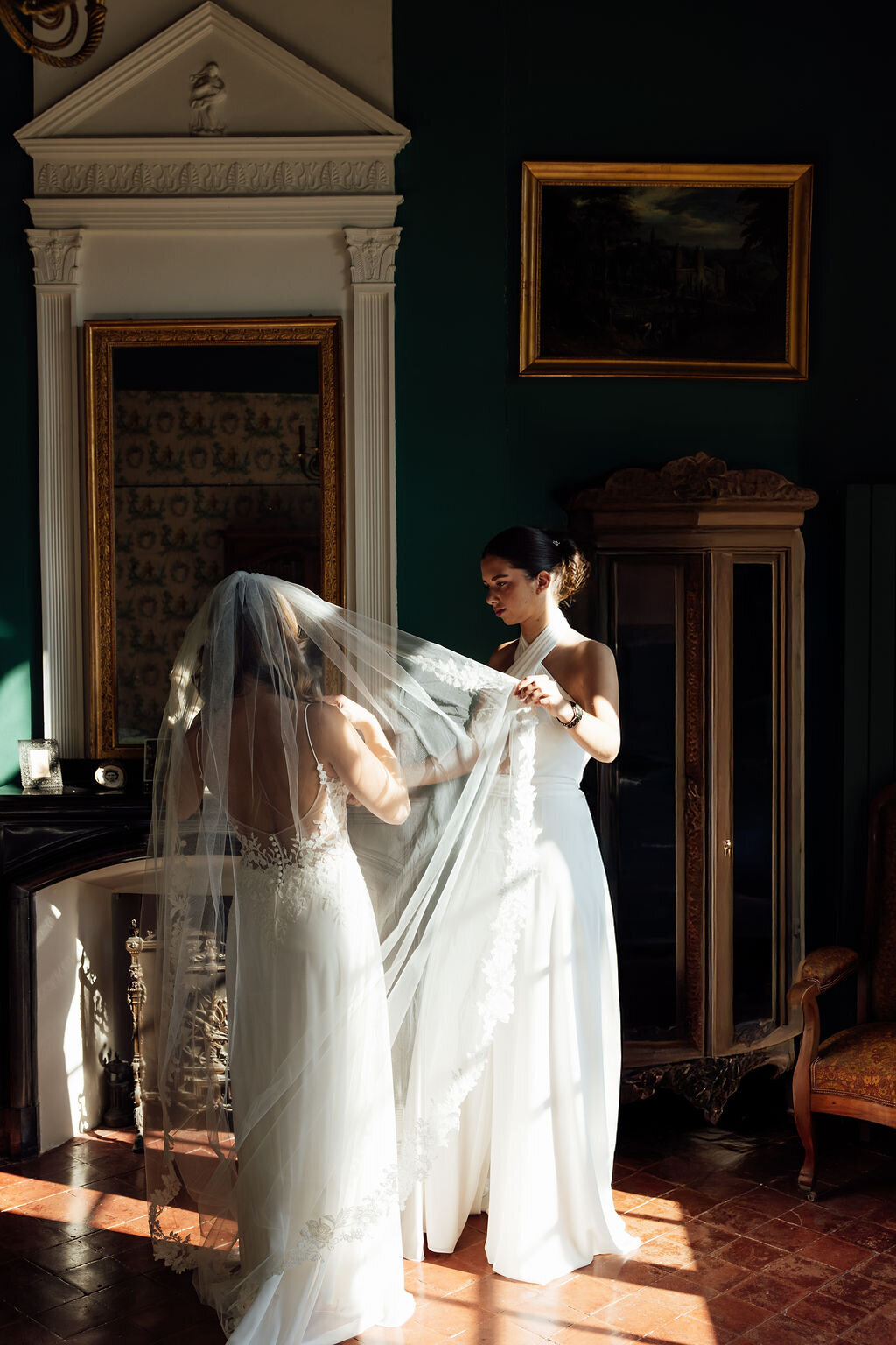 timeless-bride-preparations-french-chateau2