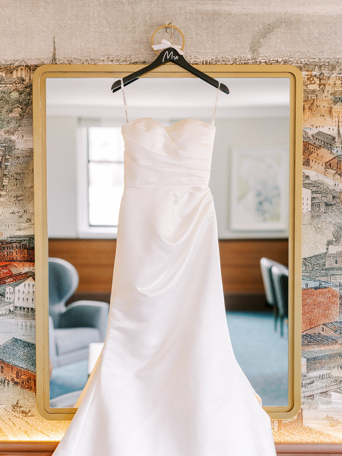 st-rocco-catholic-church-hotel-cleveland-wedding_5