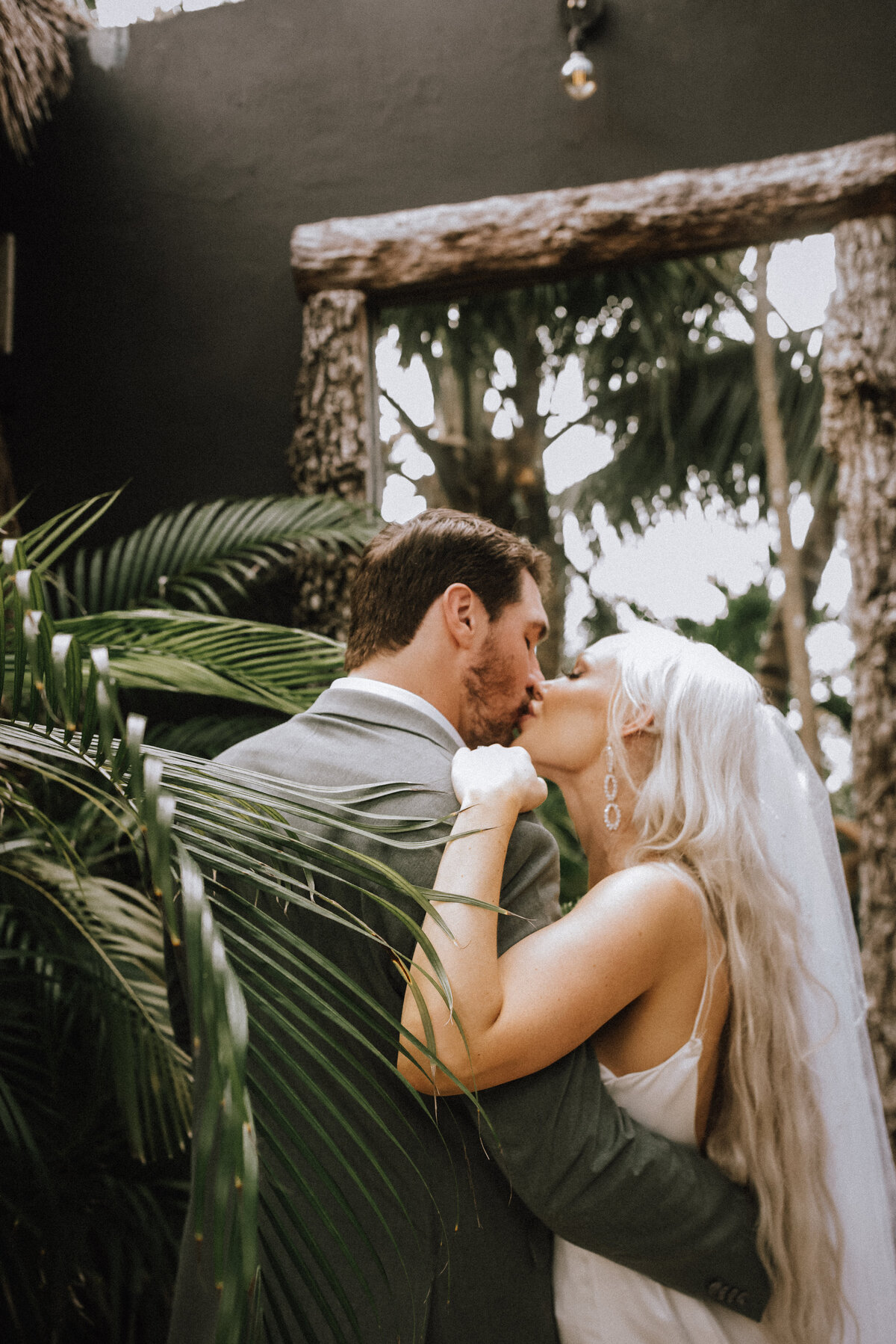 Ambar + Alejandro with Tulum Wedding Photos-02-1057