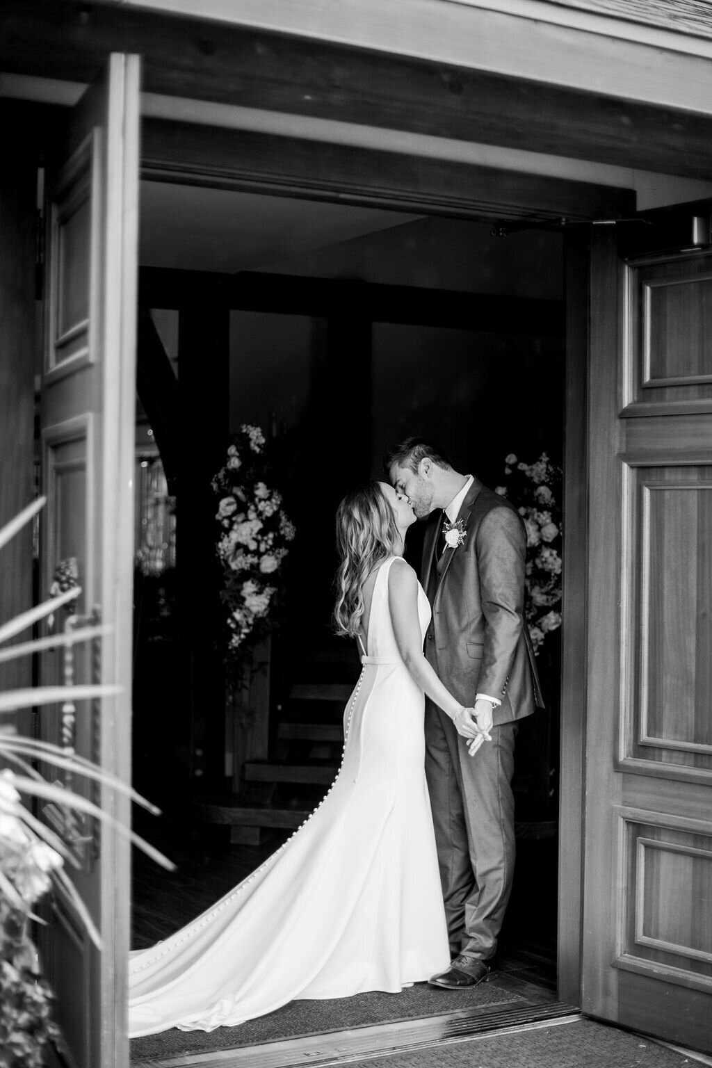 emily_and_nickweddinghighlights114