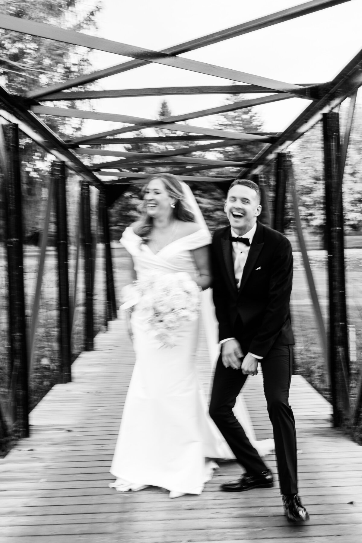 Taylor and Mark Wedding - Dylan and Sandra Photography - 0811
