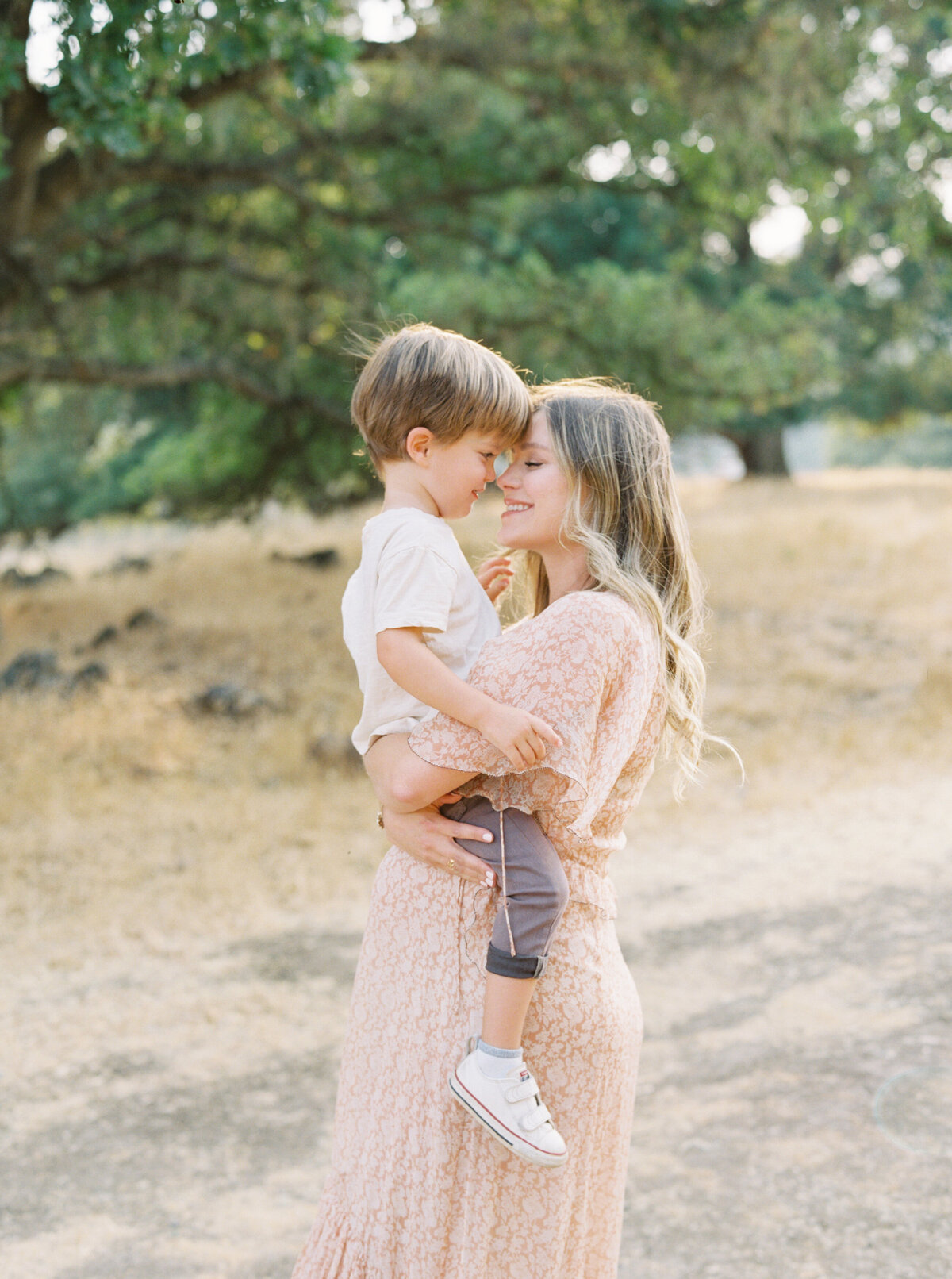 Megan Kawahara Photography San Jose Bay Area California Motherhood Newborn Family Lifestyle Womans Photography Images Portraits Light Airy Film Photos MKPhotography_GaldieriFamily-71