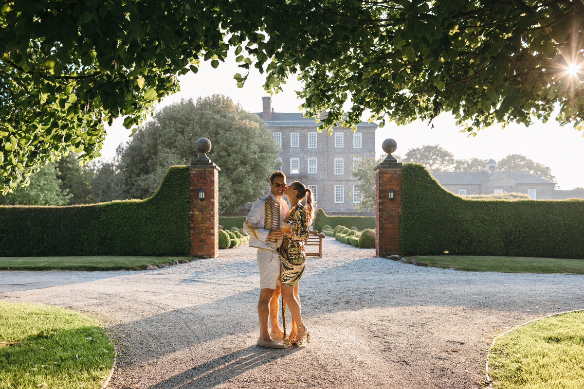 Couples shoot at Kingston Estate