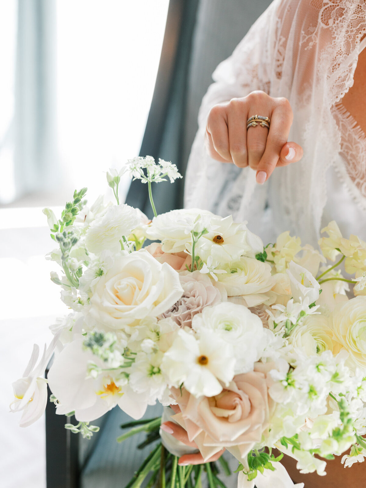 anne-troxel-photography-luxury-pittsburgh-wedding-nemacolin-woodlands-lgbtq-light-and-airy-8