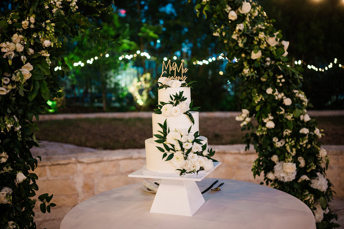 white-and-green-wedding-2876