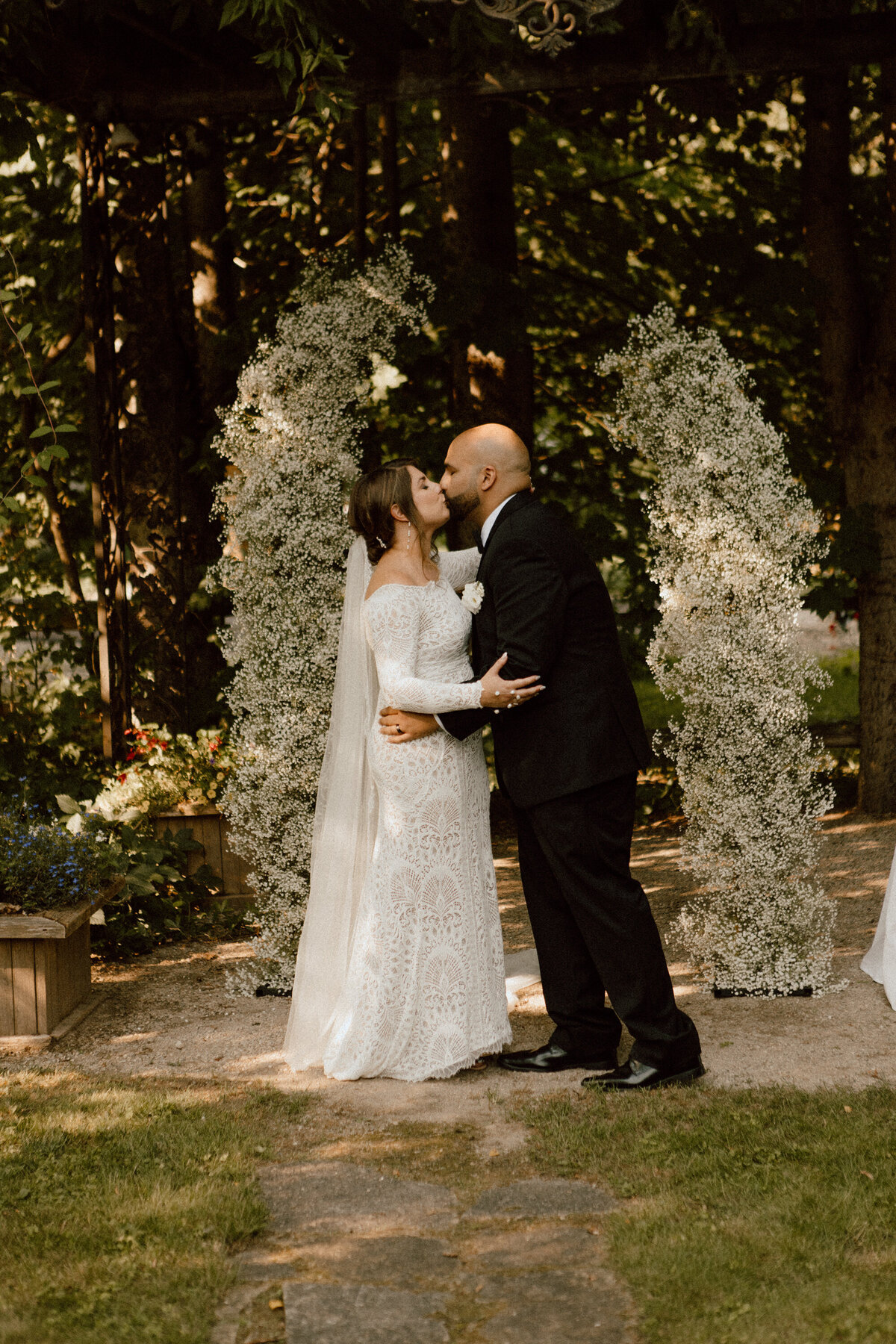 J&R Breadalbane Inn Wedding Flowers17