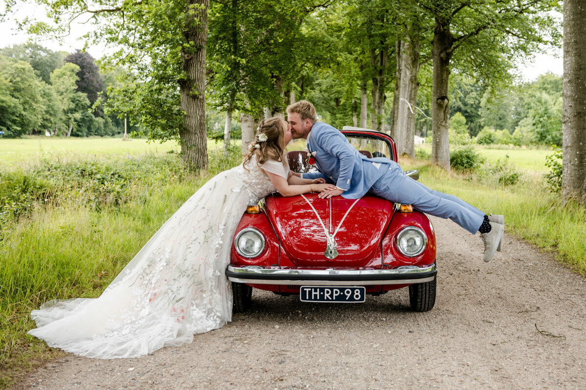 Trouwfotograaf Friesland, bruidsfotograaf, trouwen bij Paviljoen de Leyen (60)