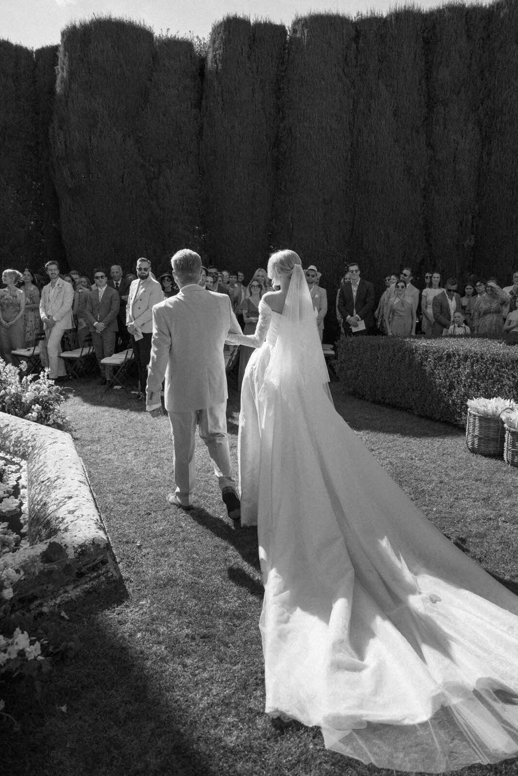 Flora_And_Grace_Editorial_Tuscany_Analog_Editorial_Wedding_Photographer (1 von 1)-71