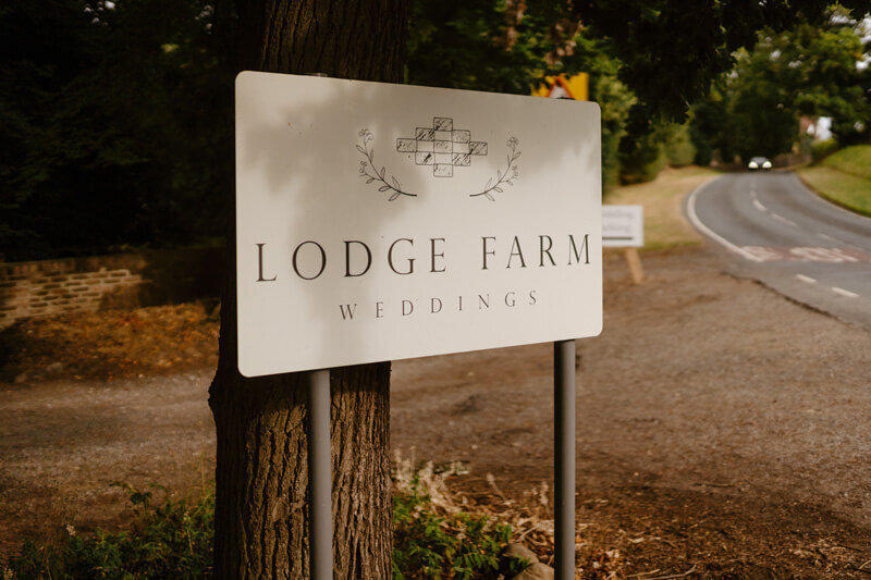 lodge farm sign