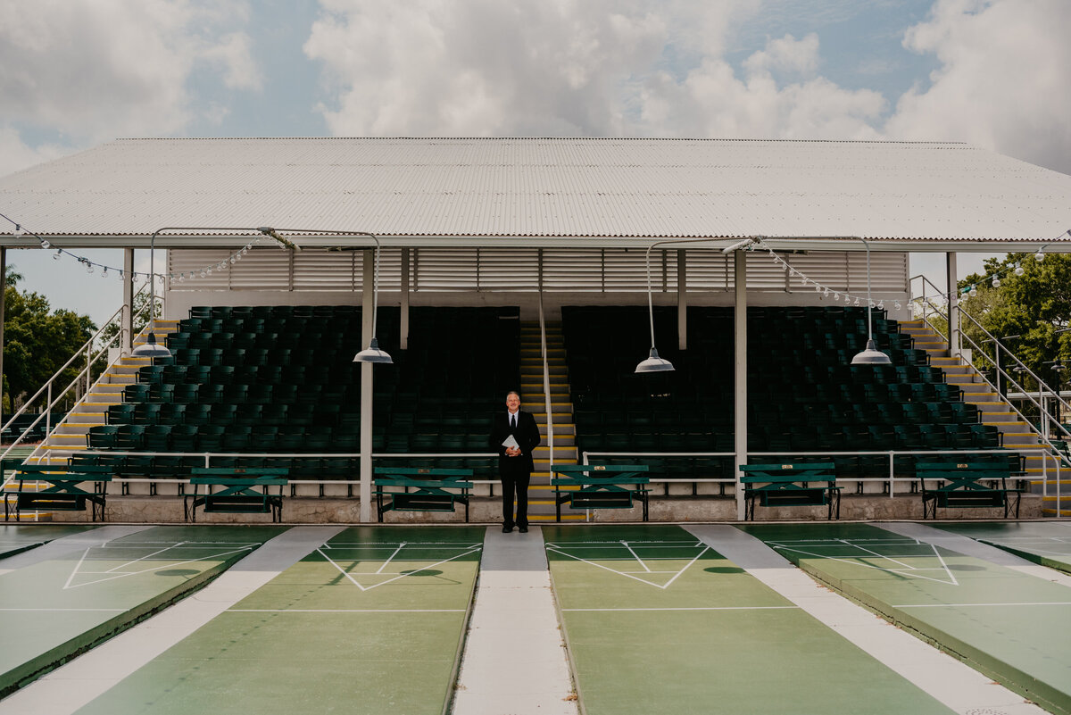 mariah-lacy-photo-st-pete-shuffleboard-elopement-chantilly-planners-2