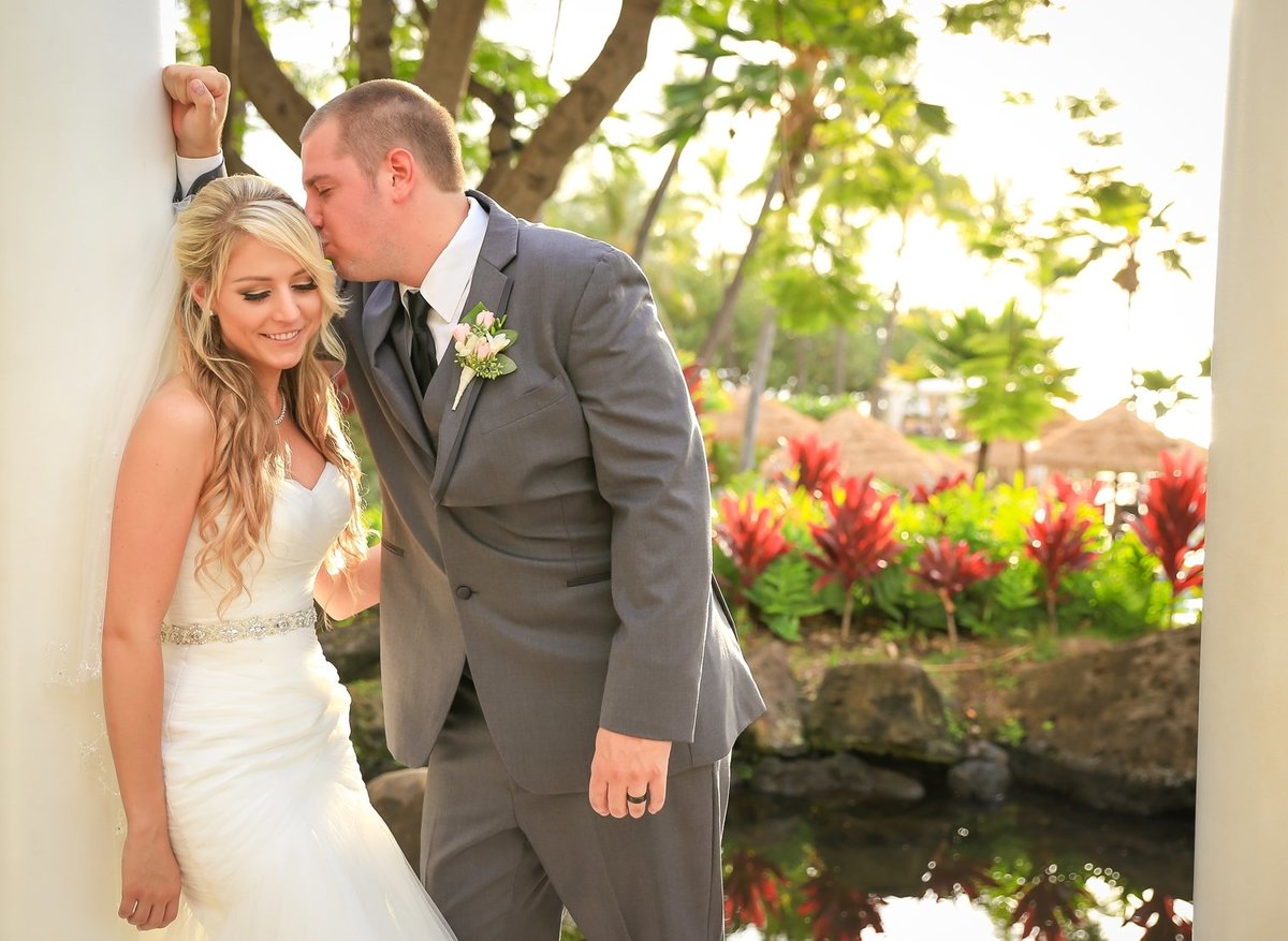 Capture Aloha Photography  Newly bride and groom at the garden