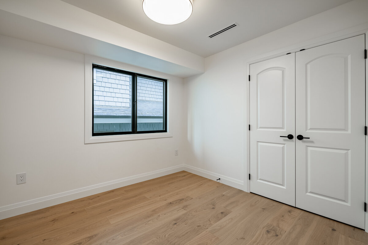 112 E 19th Ave-39